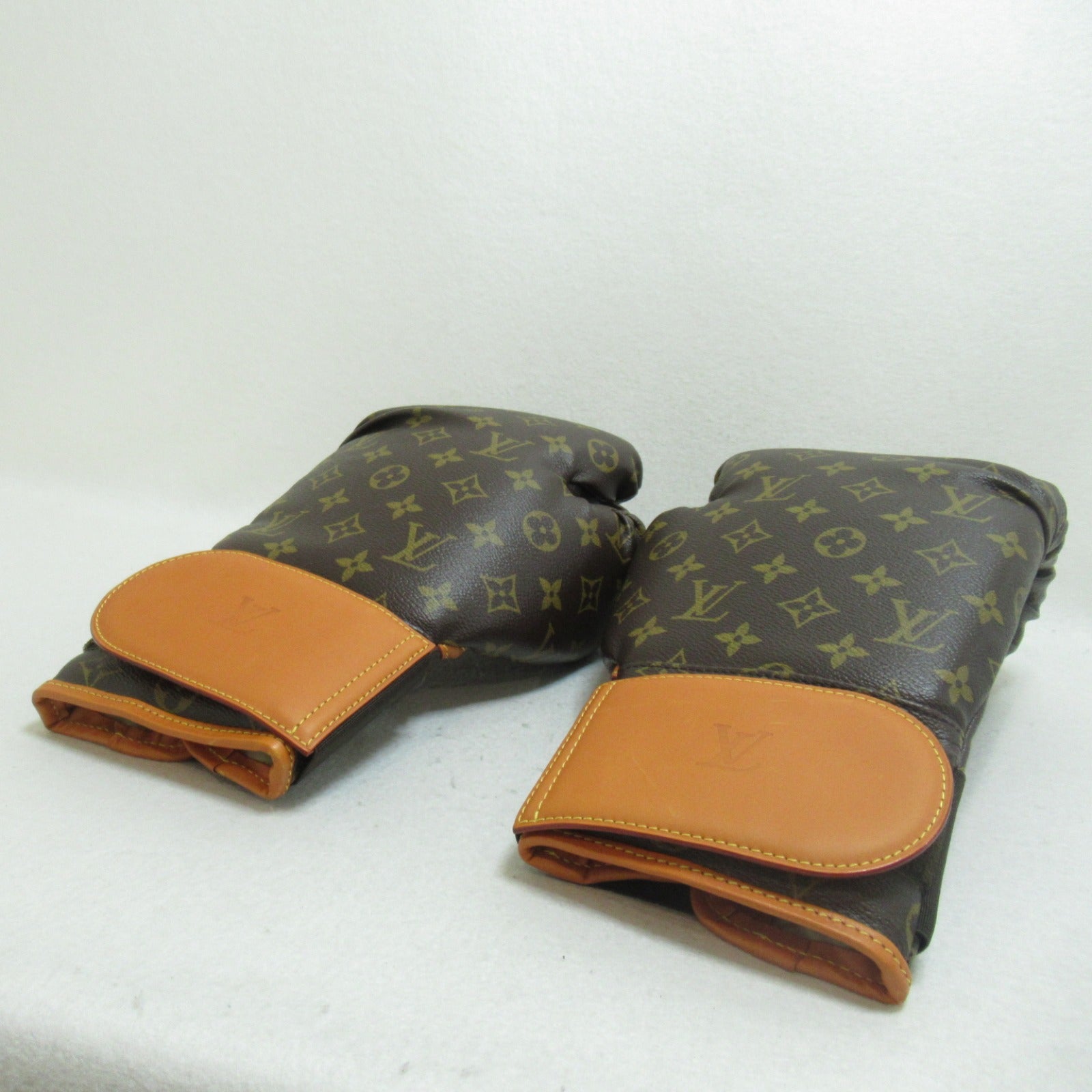 LOUIS VUITTON 【激減優惠】Monogram Karl Lagerfeld Boxing拳套啡色