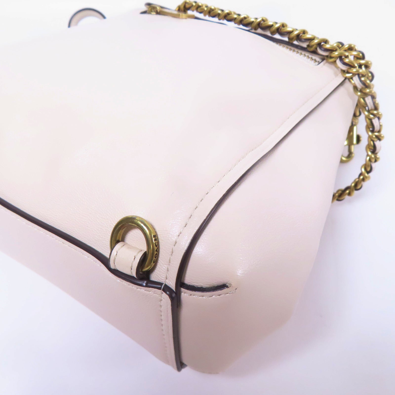 COACH 牛皮皮革Rucksack金扣鏈帶背包