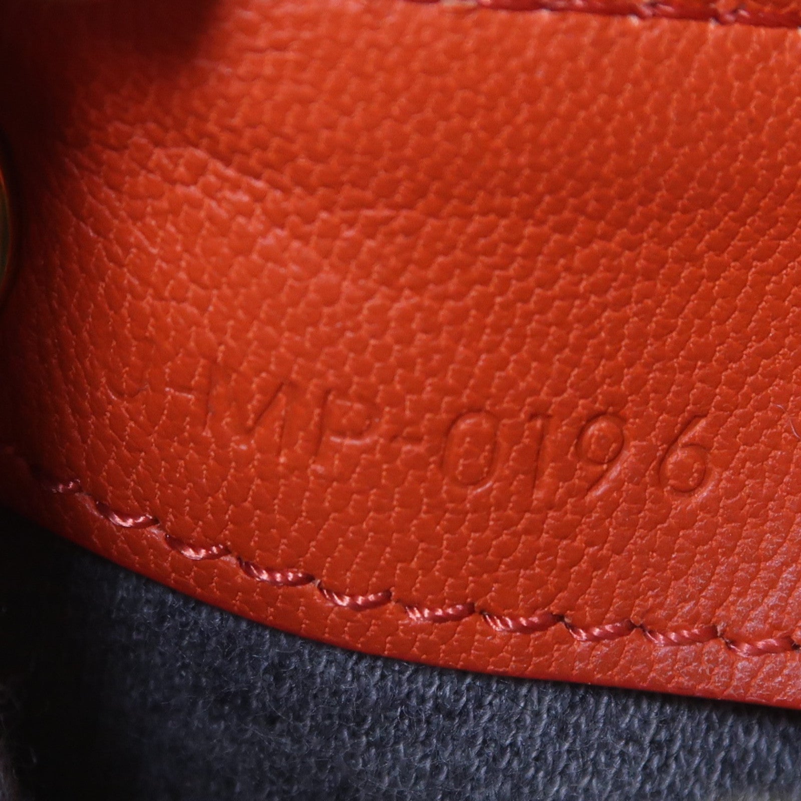 CELINE 【激減優惠】羊皮皮革Trio金扣肩背袋紅色