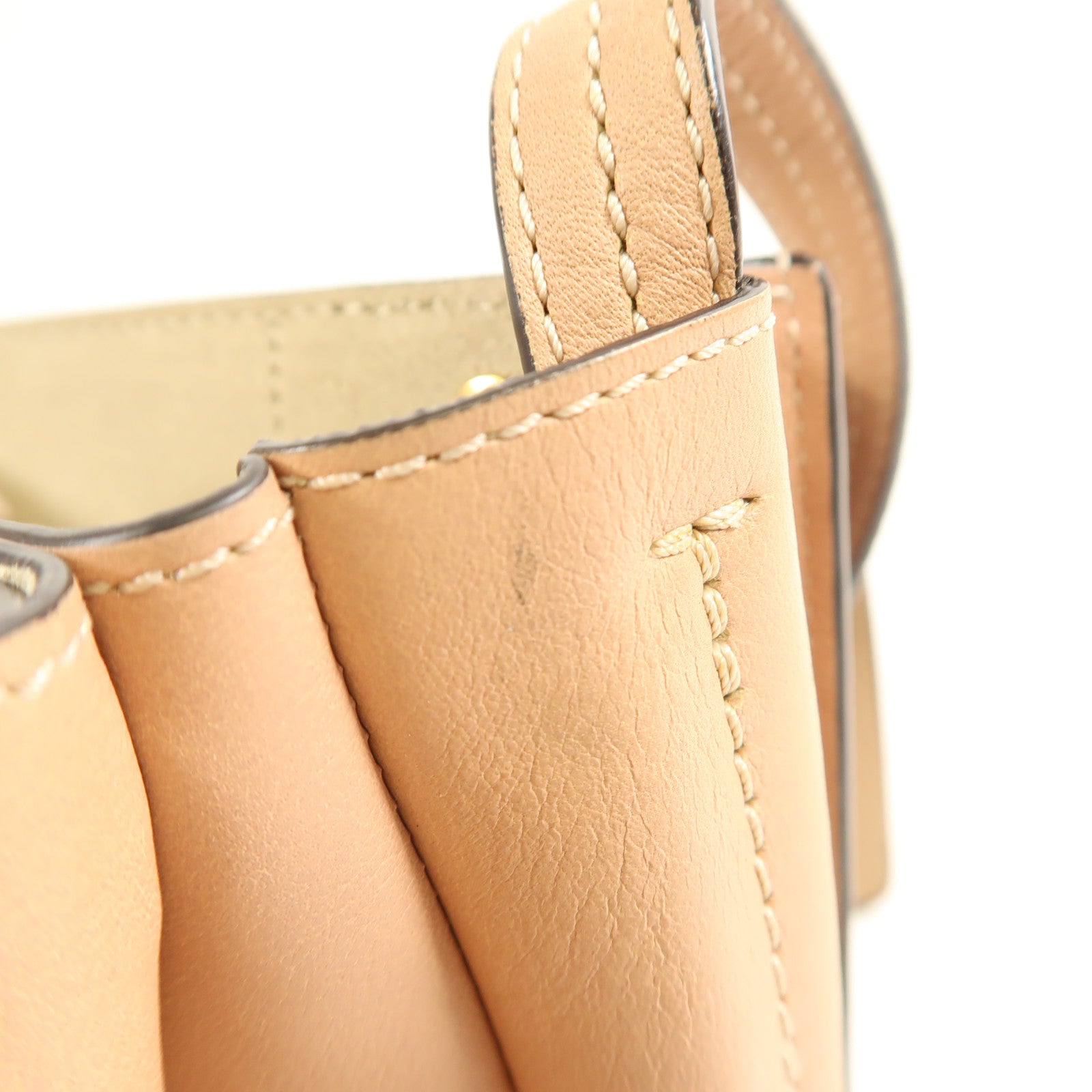 Chloe 牛皮皮革Shoulder Bag金扣肩背袋