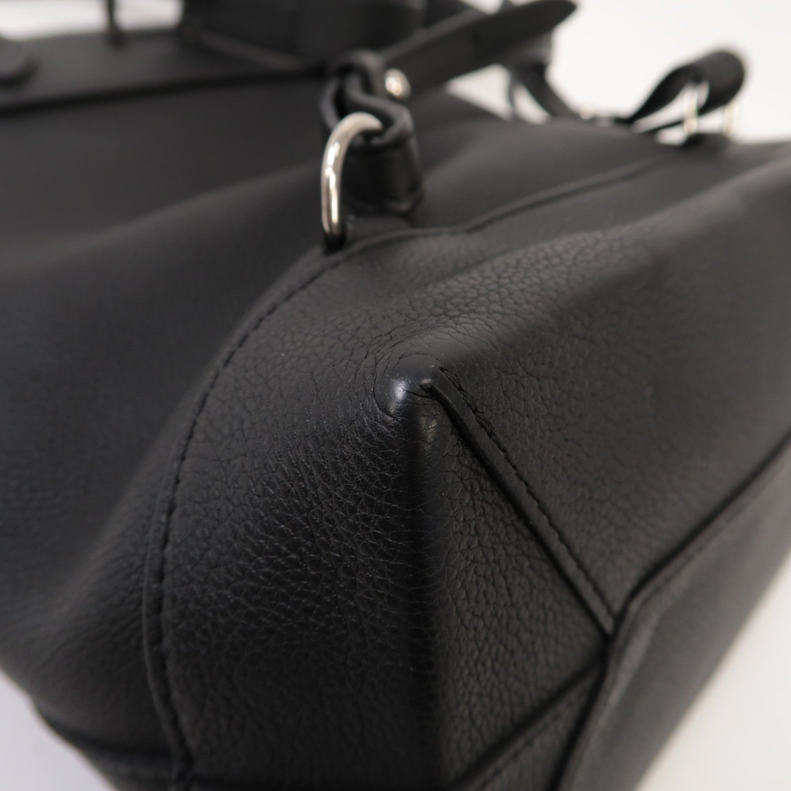 LOUIS VUITTON LV SHW Lock Me Backpack M41815 Calfskin Leather Black Noir