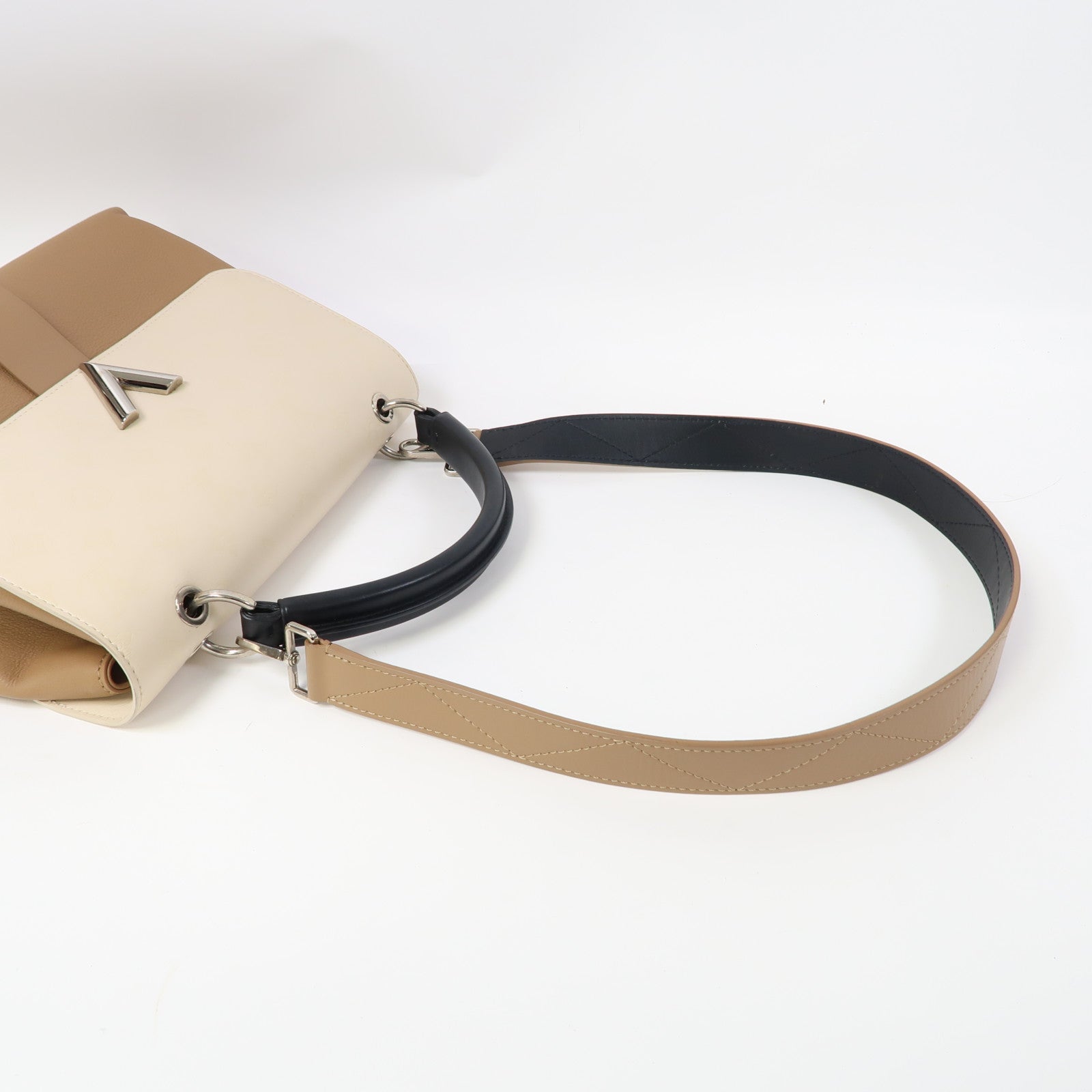 LOUIS VUITTON 【激減優惠】牛皮皮革Very One Handle銀扣手挽肩背兩用袋米色