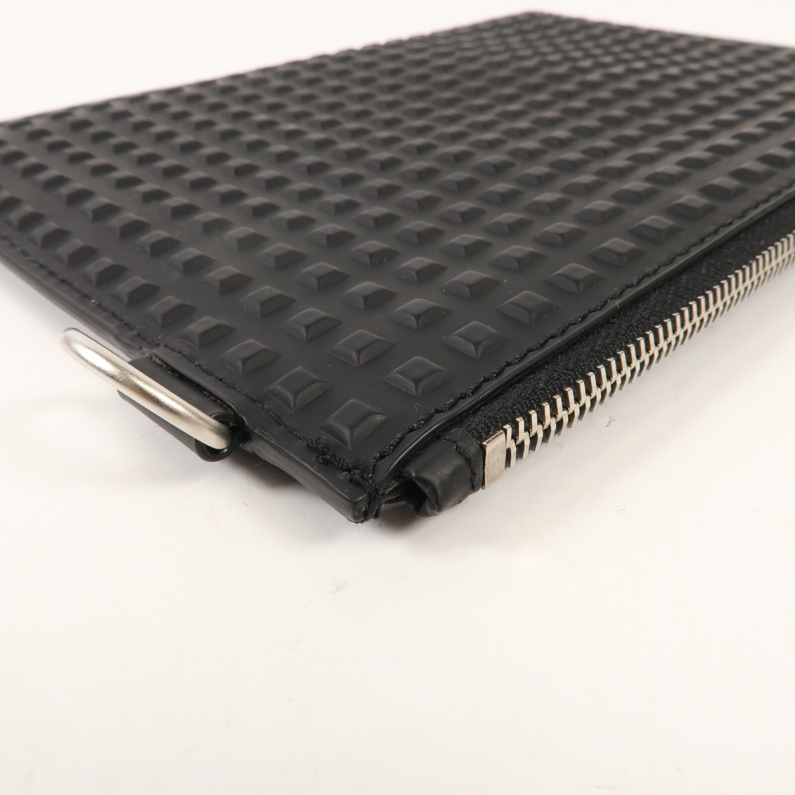 BALENCIAGA 牛皮皮革Pouch銀扣小袋