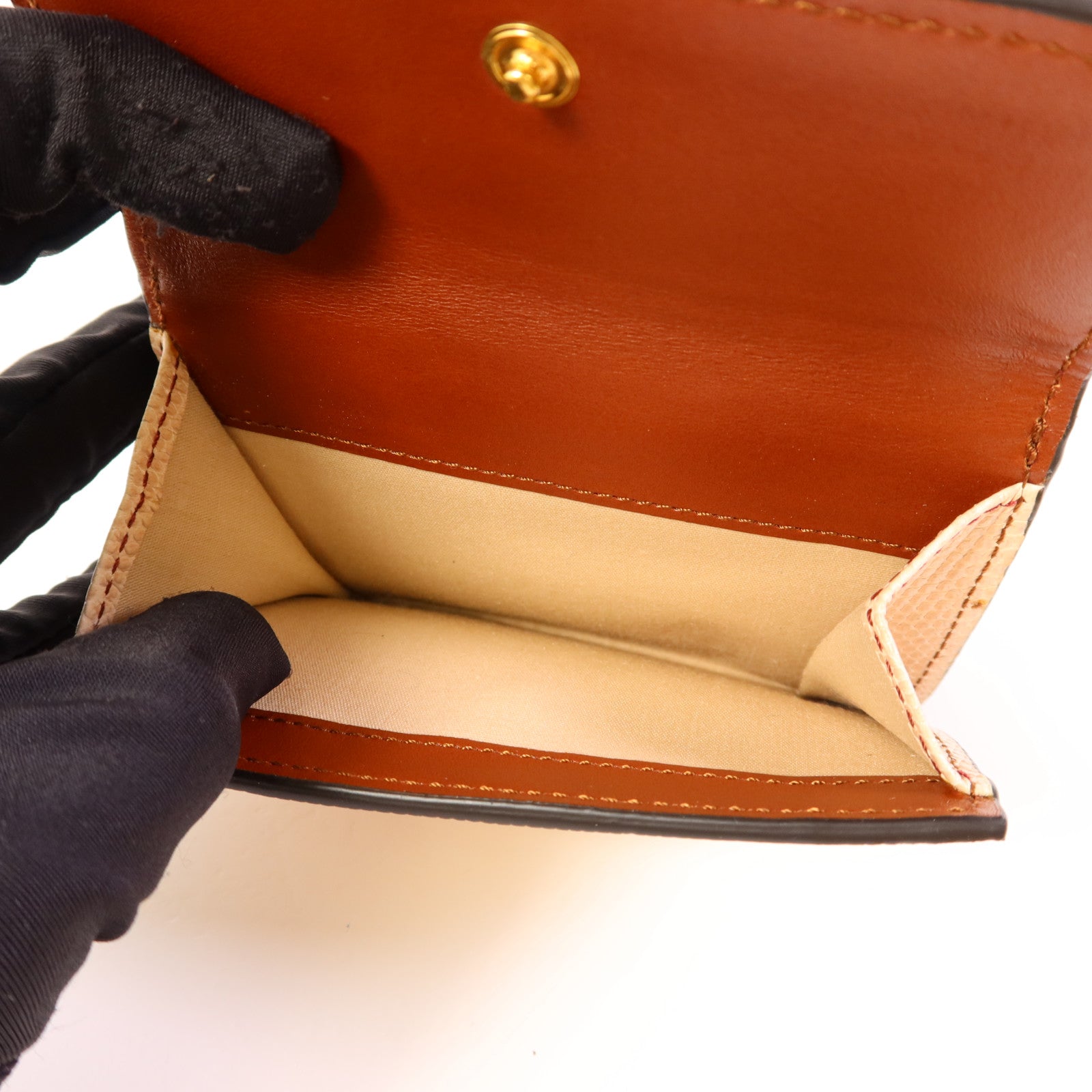 Chloe 牛皮皮革Trifold Wallet金扣錢包