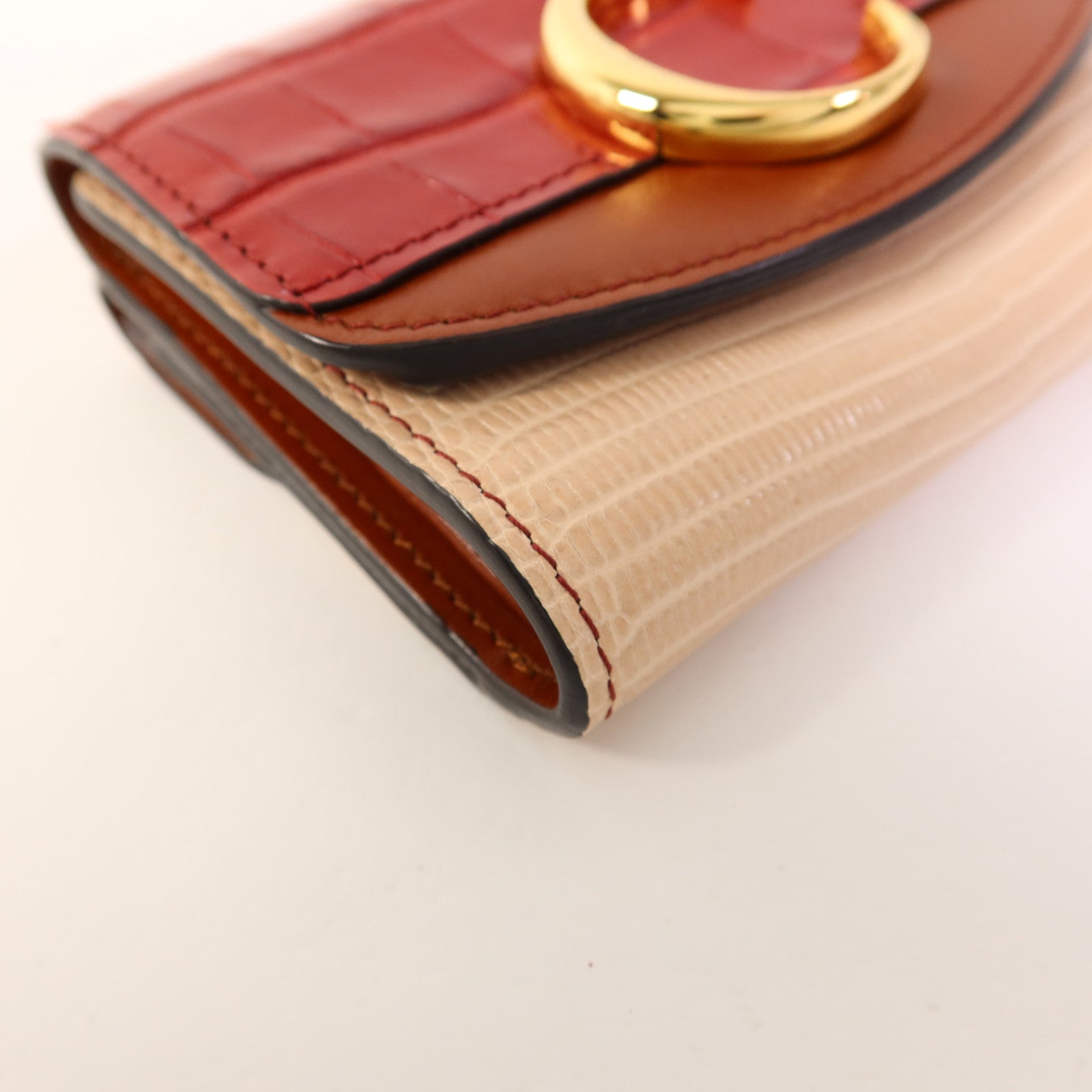 Chloe 牛皮皮革Trifold Wallet金扣錢包