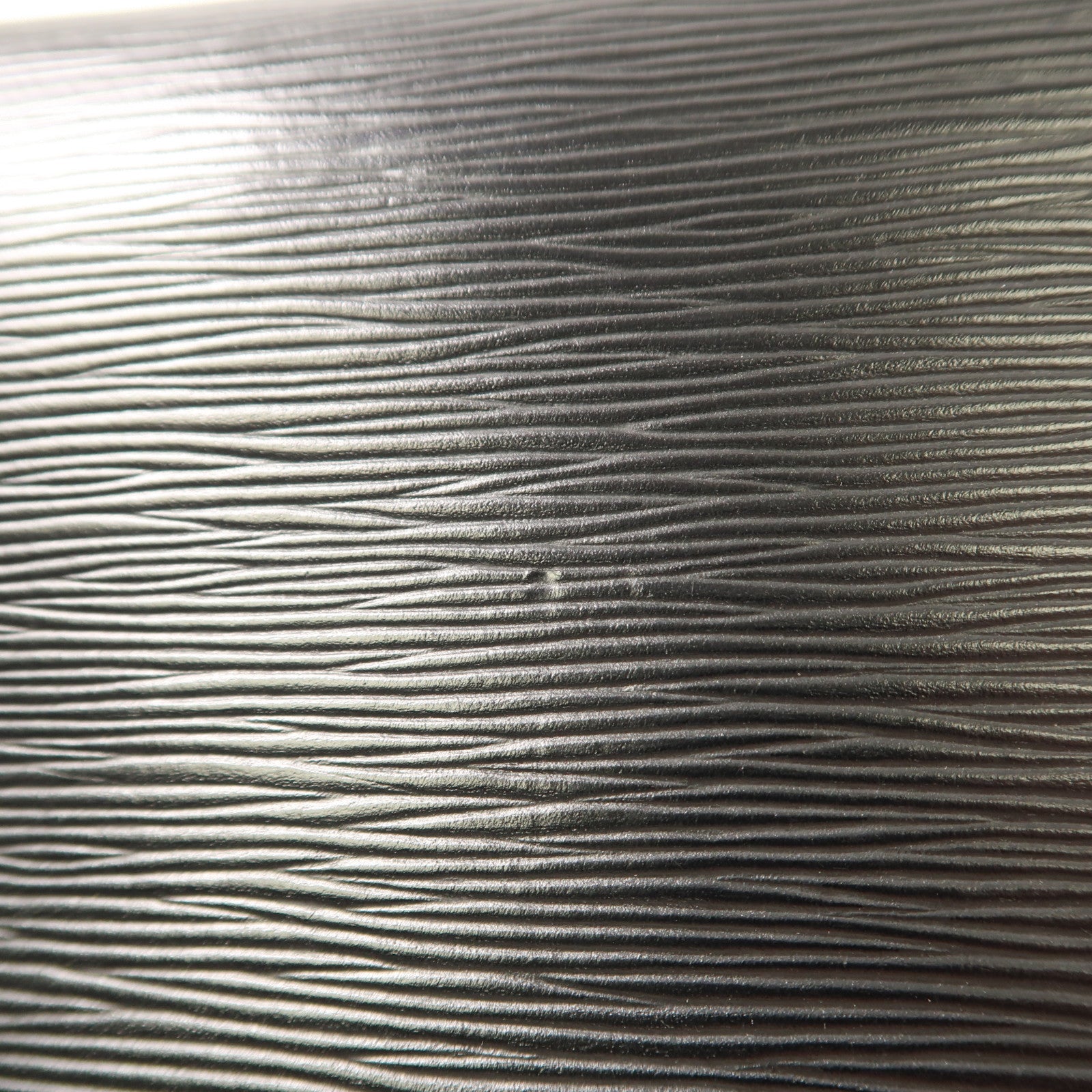 LOUIS VUITTON LV GHW Pochette Sellier Dragonne Pouch Clutch Bag Epi M52621 Black