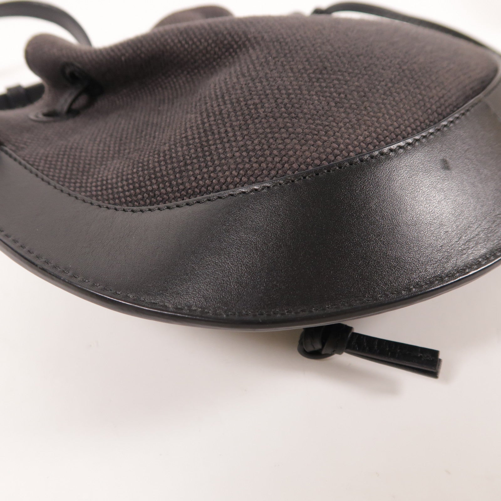 LOEWE 帆布Shoulder Bag金扣肩背袋