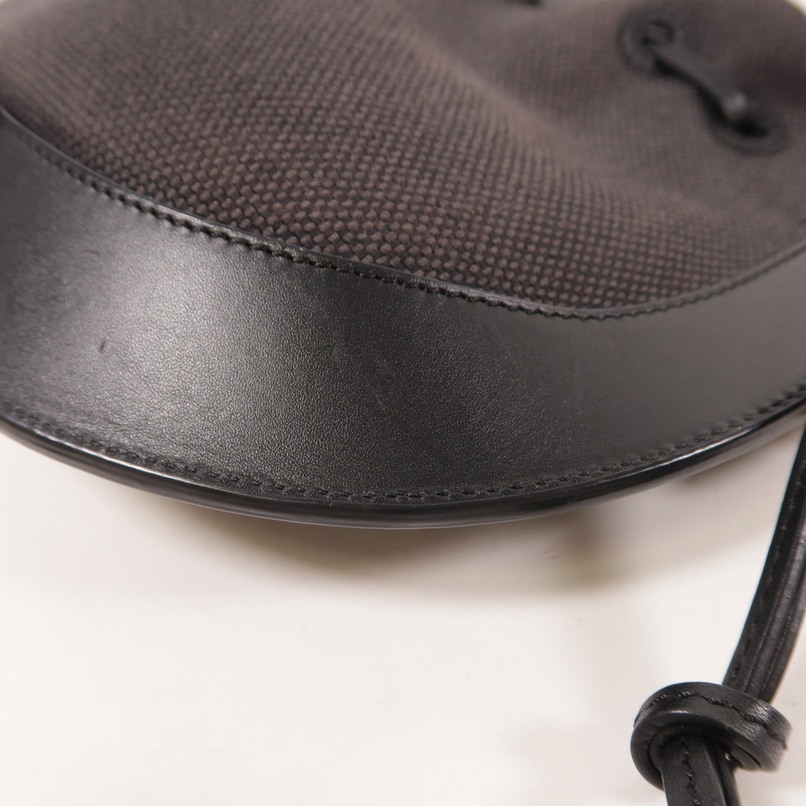 LOEWE 帆布Shoulder Bag金扣肩背袋