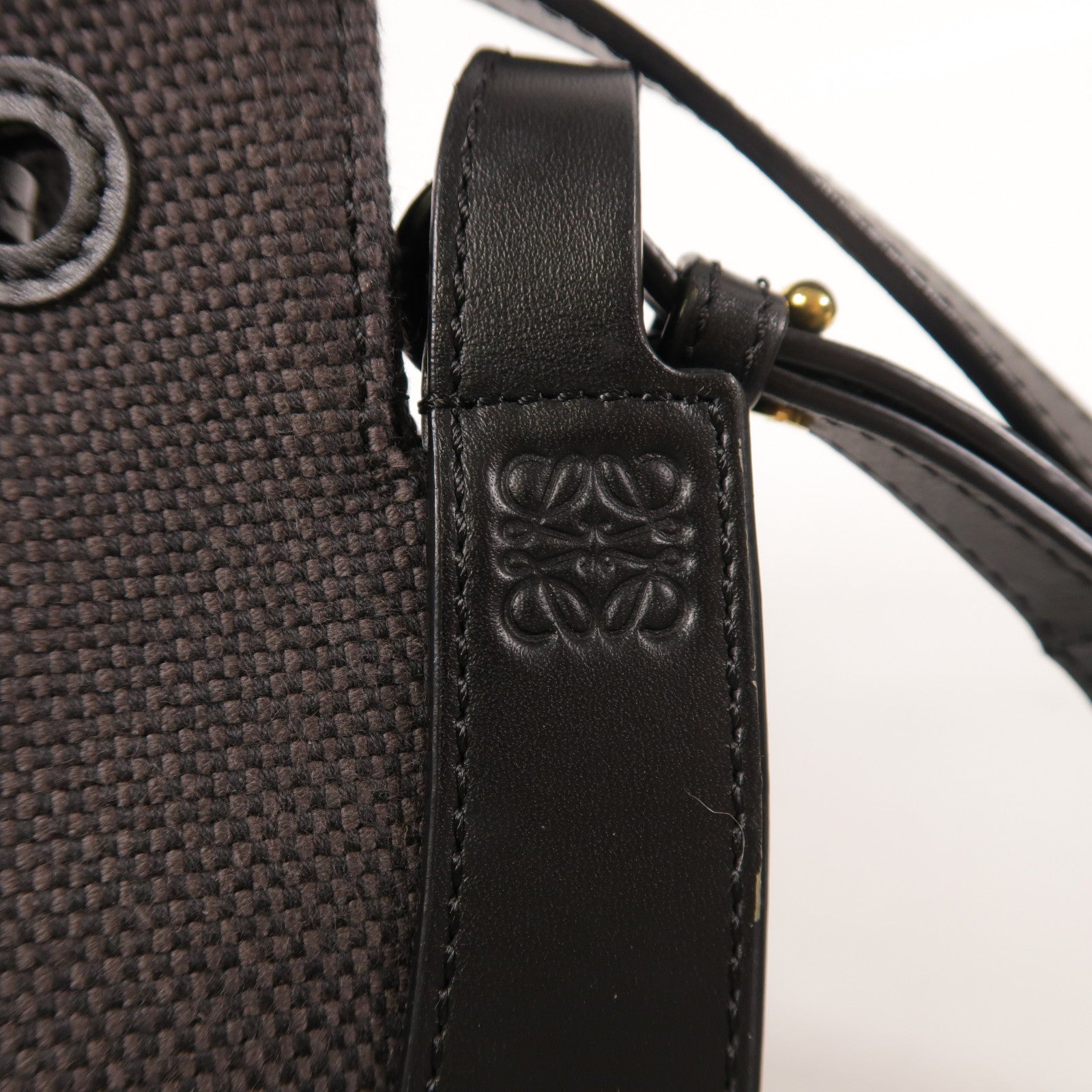 LOEWE 帆布Shoulder Bag金扣肩背袋