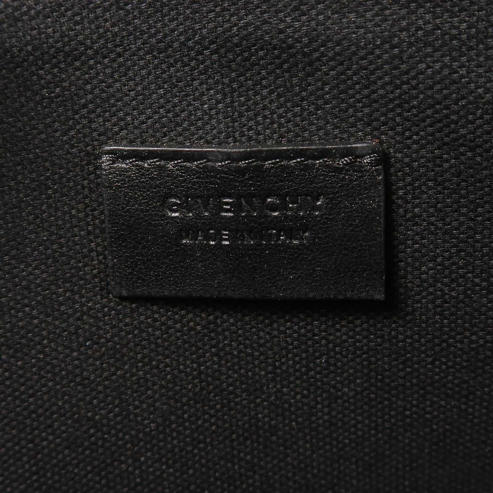 GIVENCHY 牛皮皮革Clutch銀扣手拿包