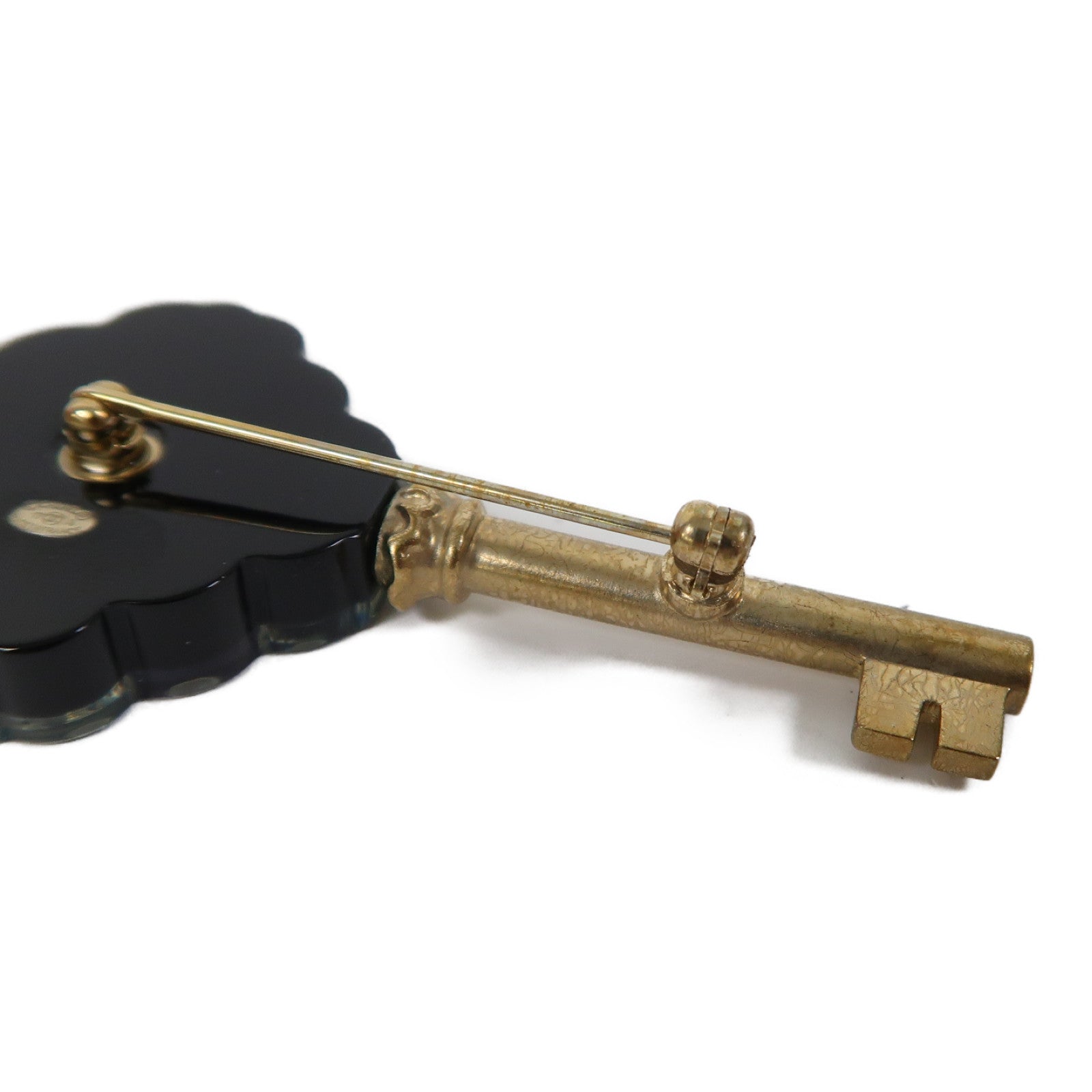 CHANEL 【激減優惠】金屬/PVC 胸針黑色/金色