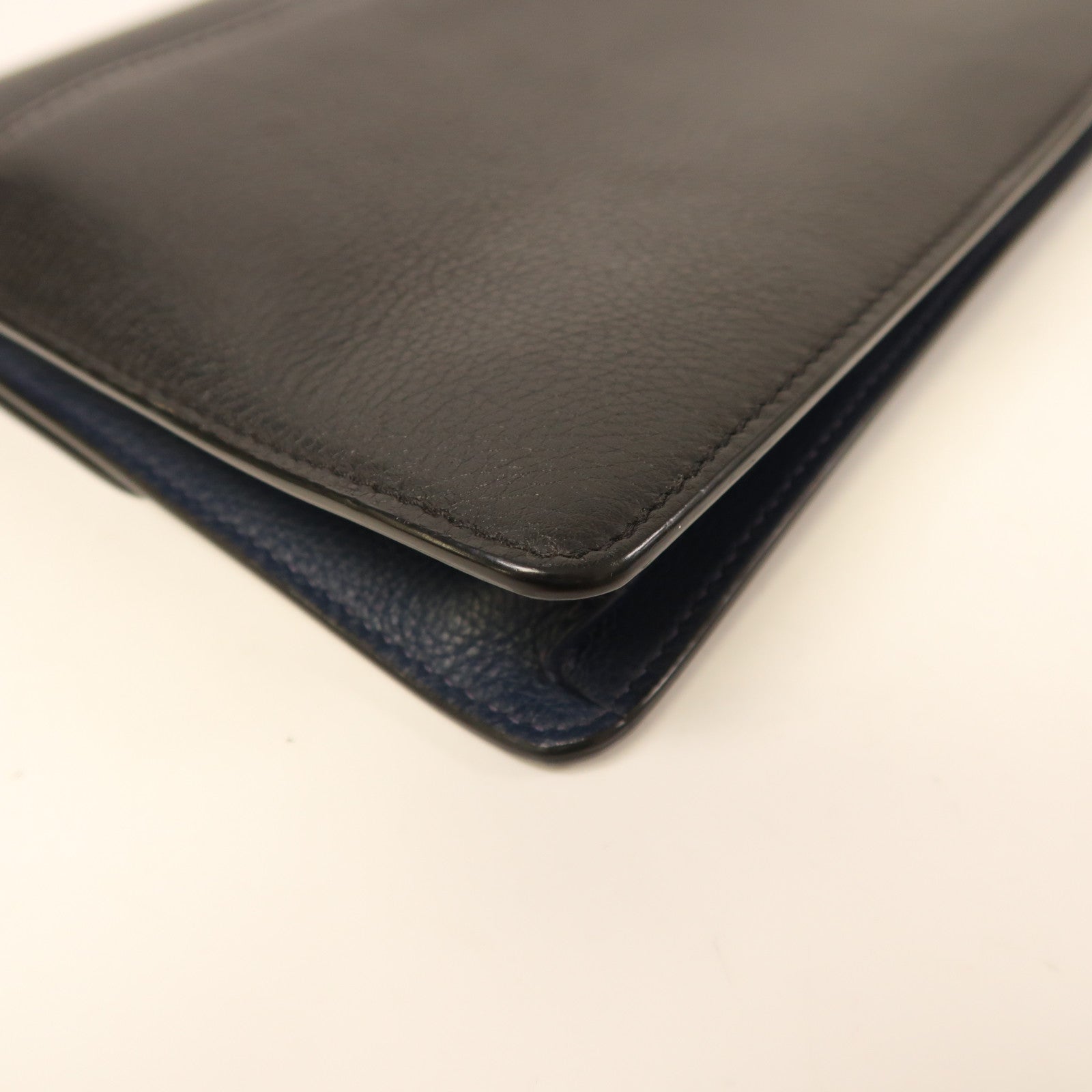 Dior 牛皮皮革Pouch銀扣手拿包黑色