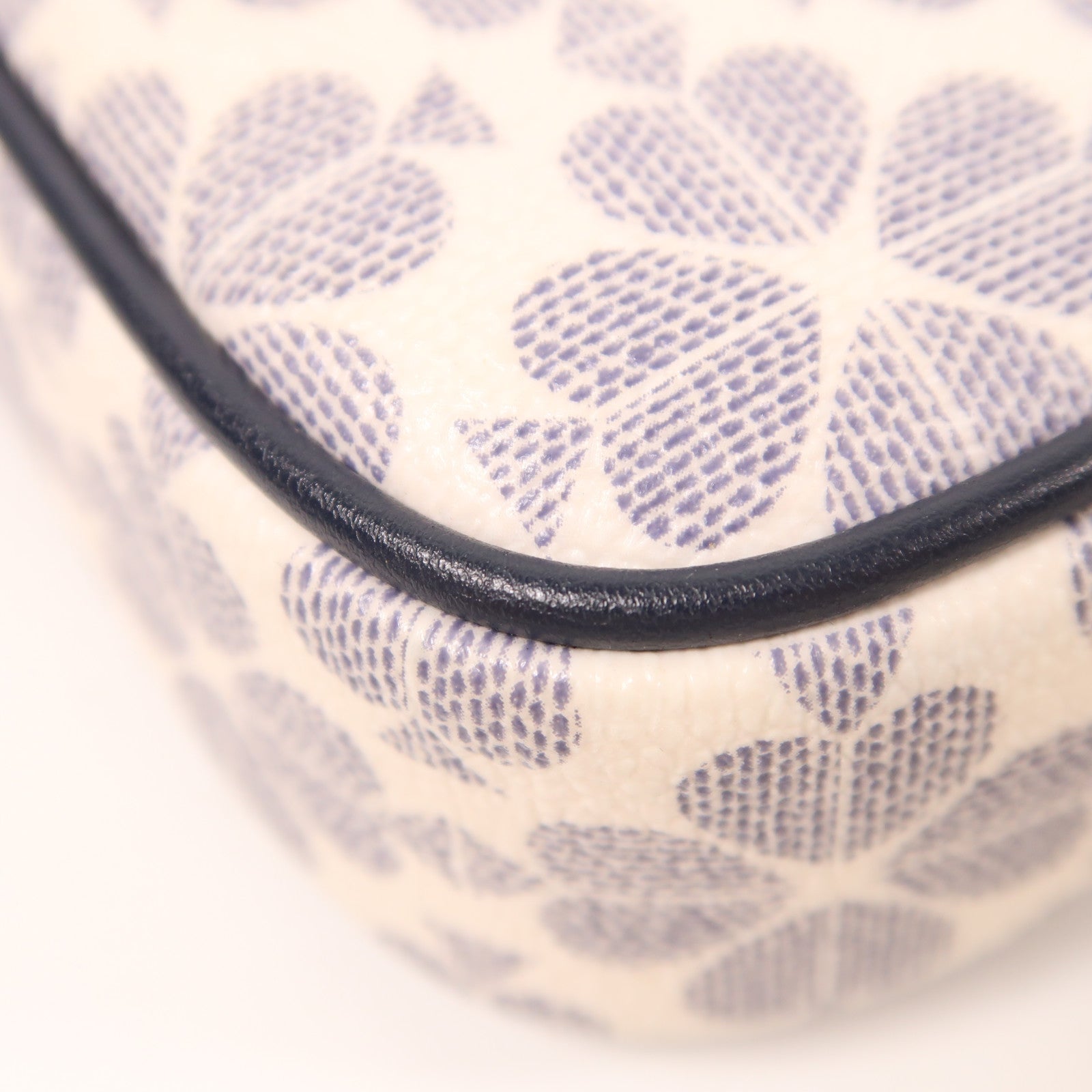 Kate Spade 塗層帆布Shoulder Bag銀扣肩背袋