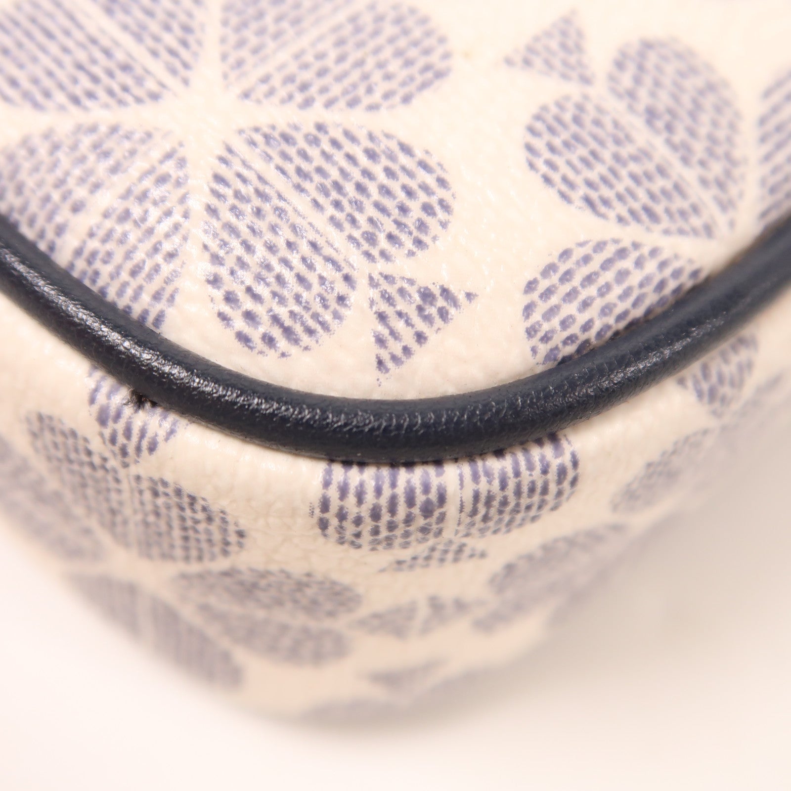 Kate Spade 塗層帆布Shoulder Bag銀扣肩背袋