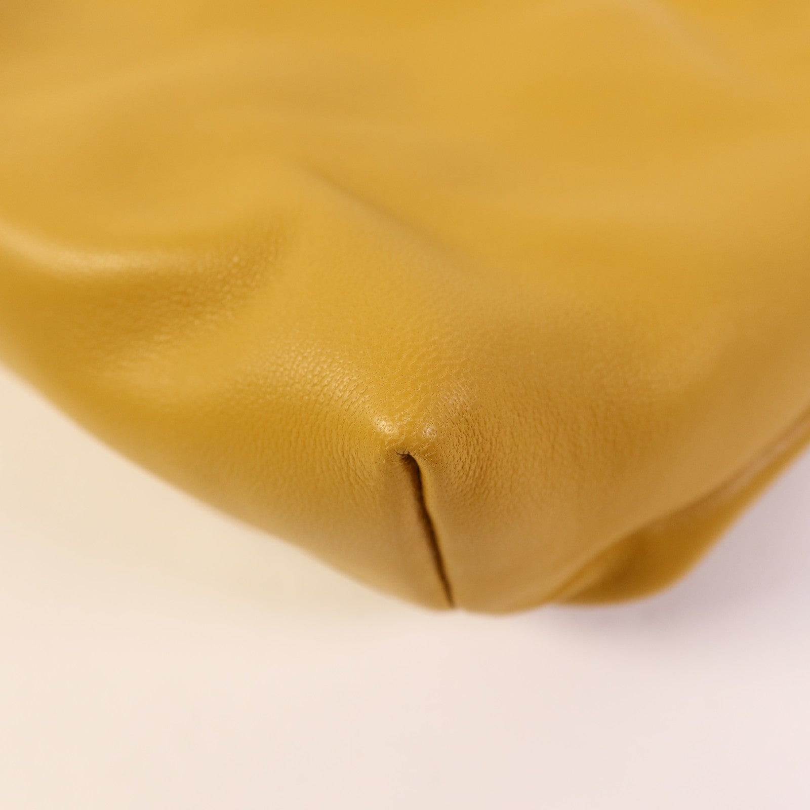 LOEWE 羊皮皮革Medium Flamenco Purse金扣肩背袋