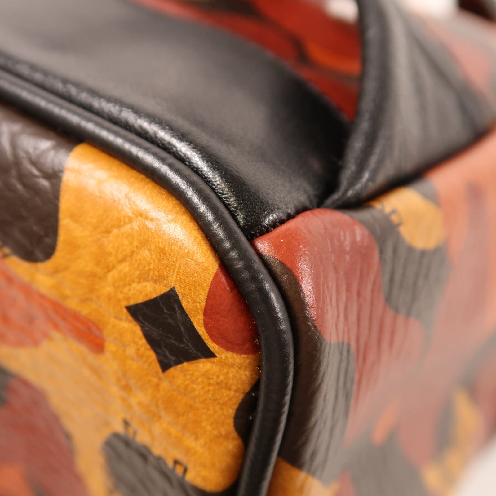 MCM 牛皮皮革Backpack銀扣背包