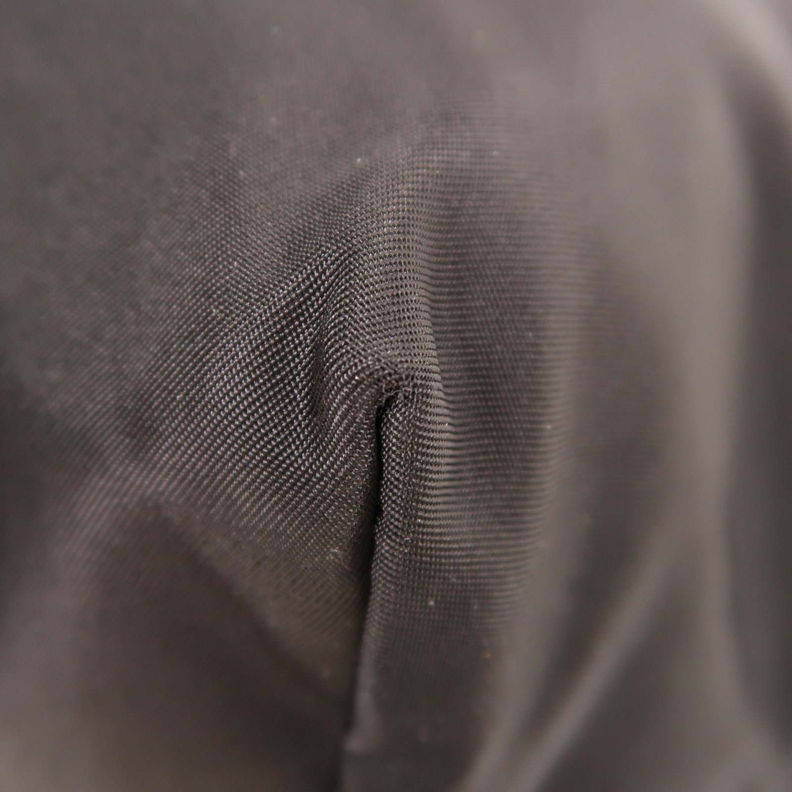 PRADA 尼龍Should Bag金扣肩背袋