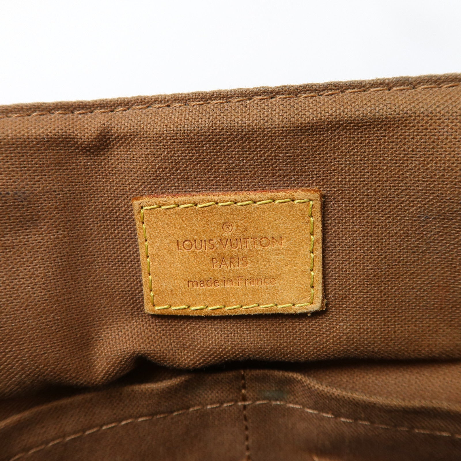 LOUIS VUITTON (PRICE DOWN) LV GHW Beaubourg Shoulder Bag M97038 Monogram Brown