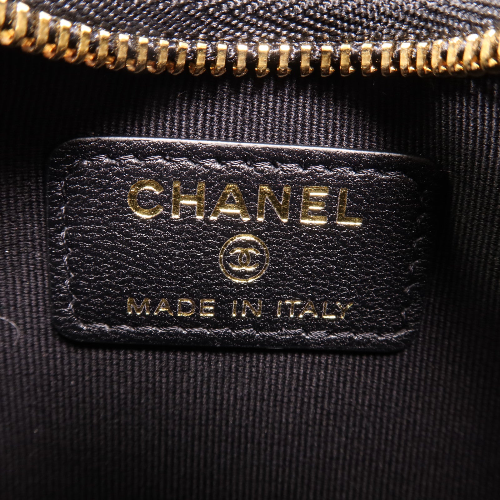 CHANEL 羊皮皮革Mini Chain Bag金扣鏈帶肩背袋