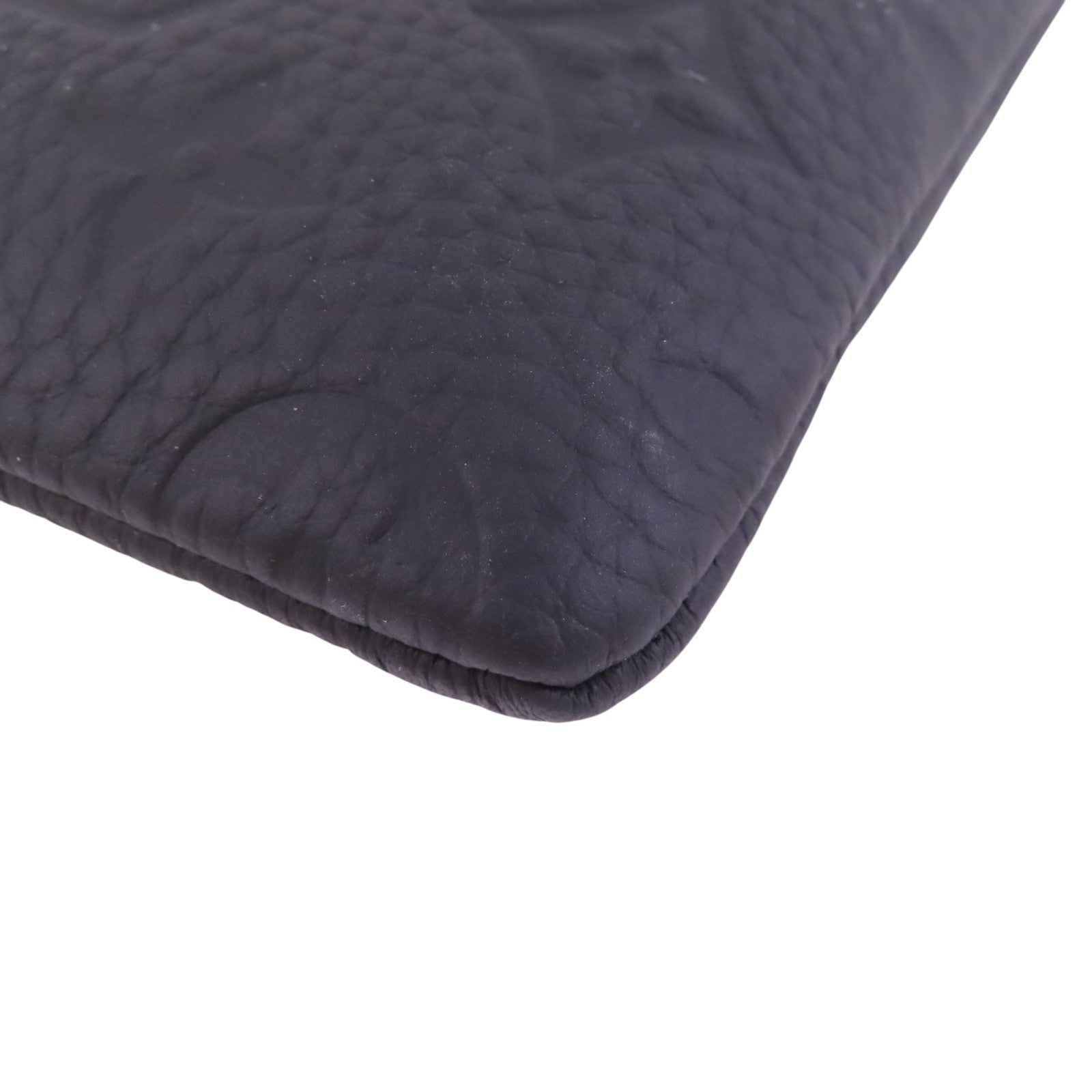 LOUIS VUITTON Taurillon Monogram Pochette手拿包