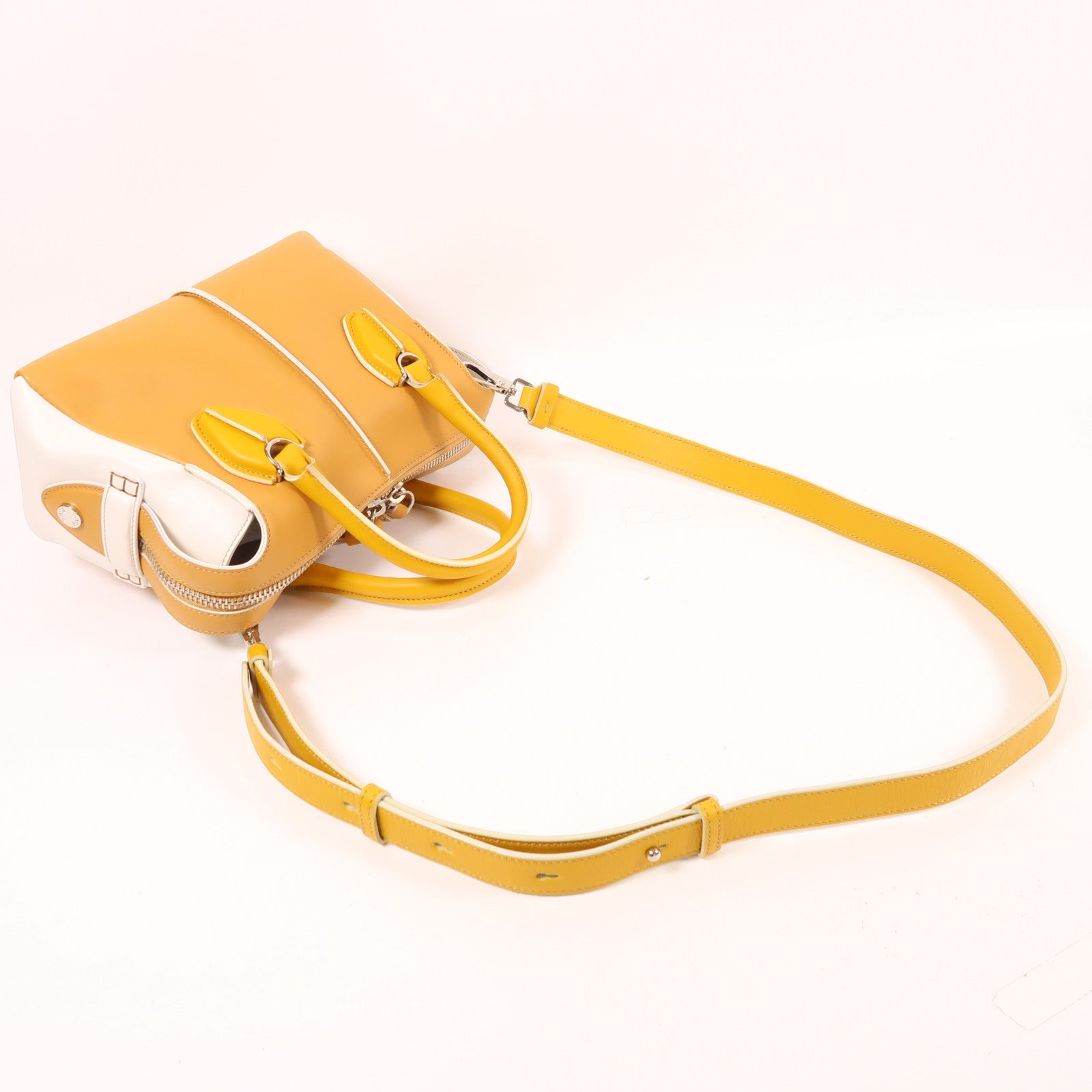 TOD'S (PRICE DOWN) SHW 2 Way Bag Calfskin Leather Yelllow/White