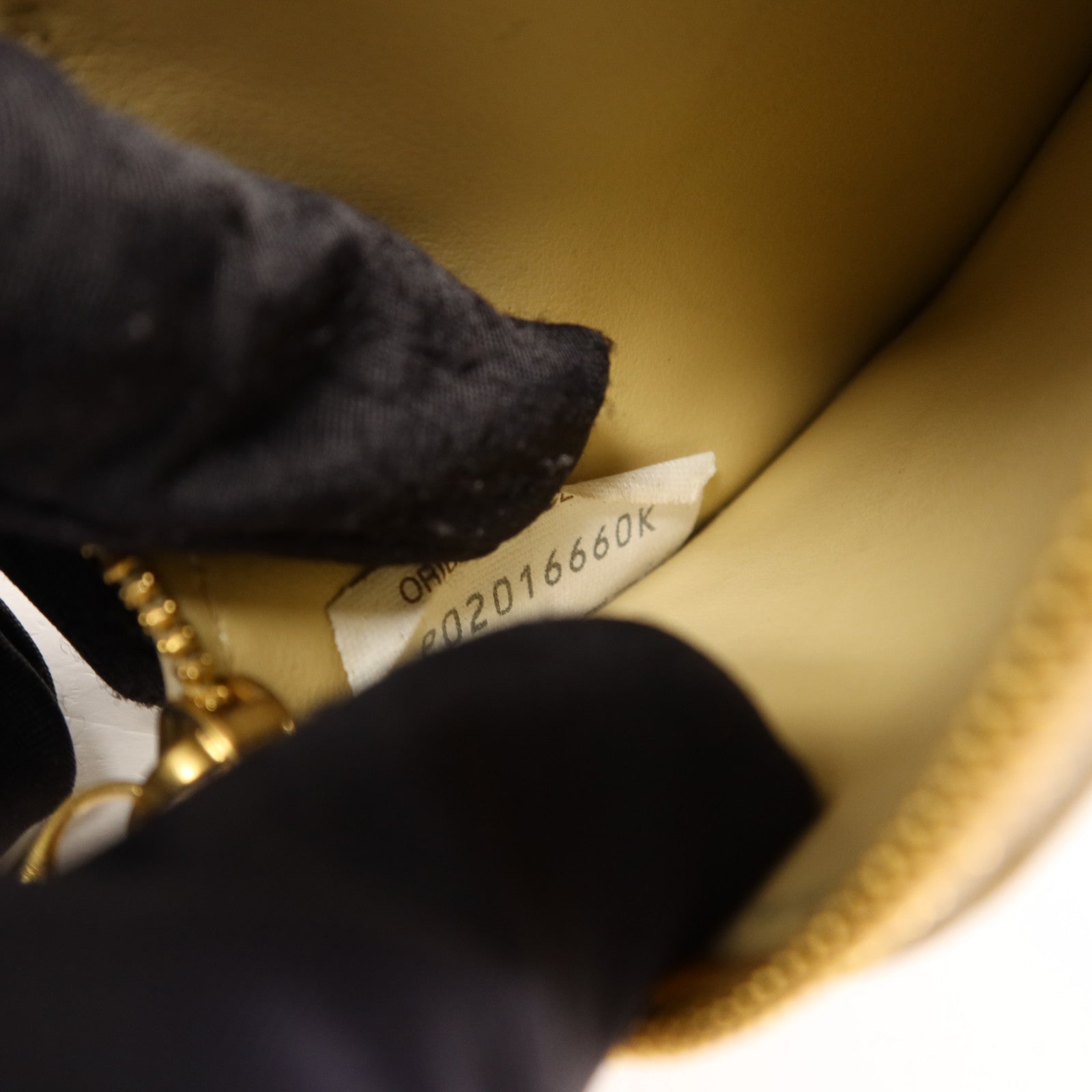 BOTTEGA VENETA 羊皮皮革Card Case金扣卡片套