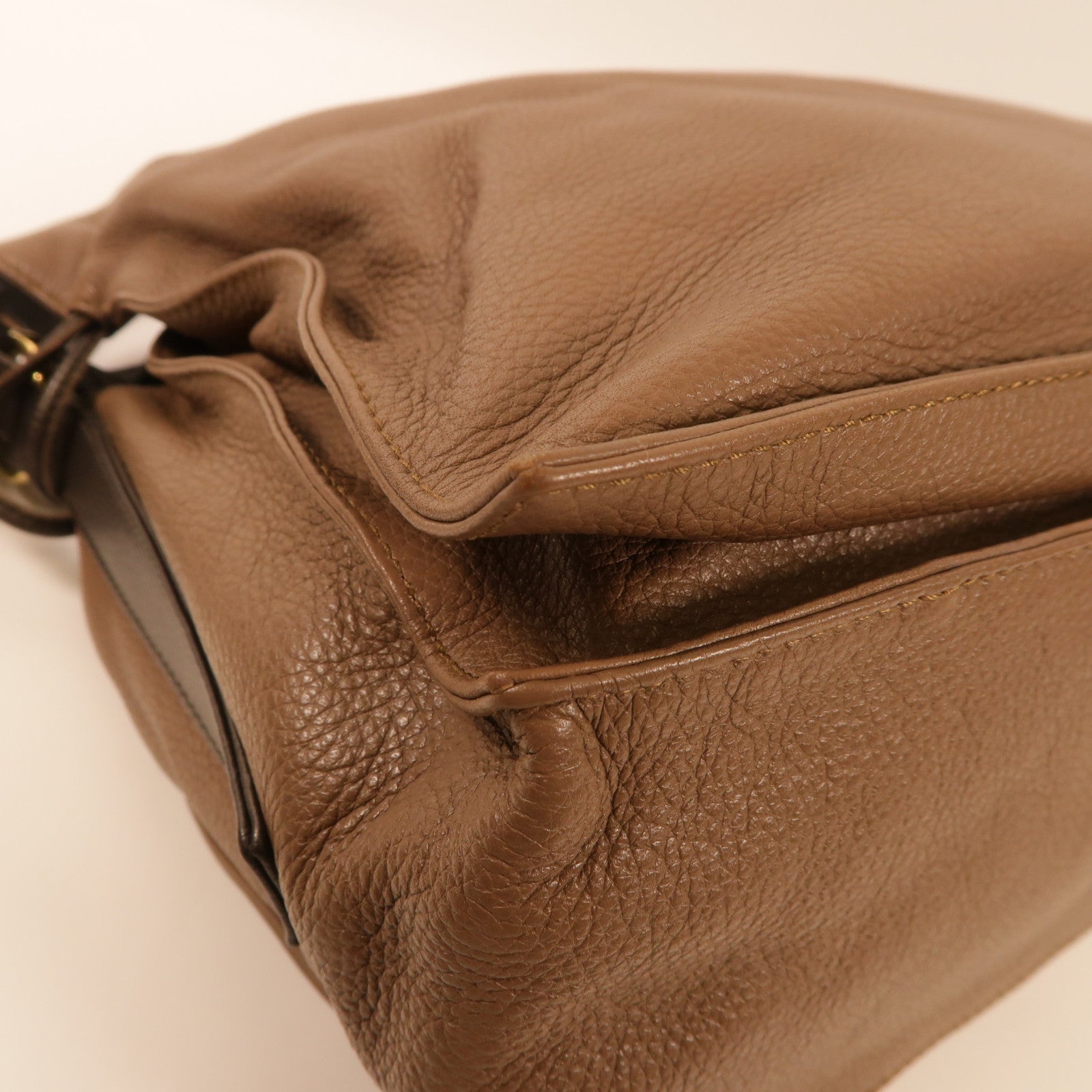 LOEWE 牛皮皮革Flamenco金扣肩背袋