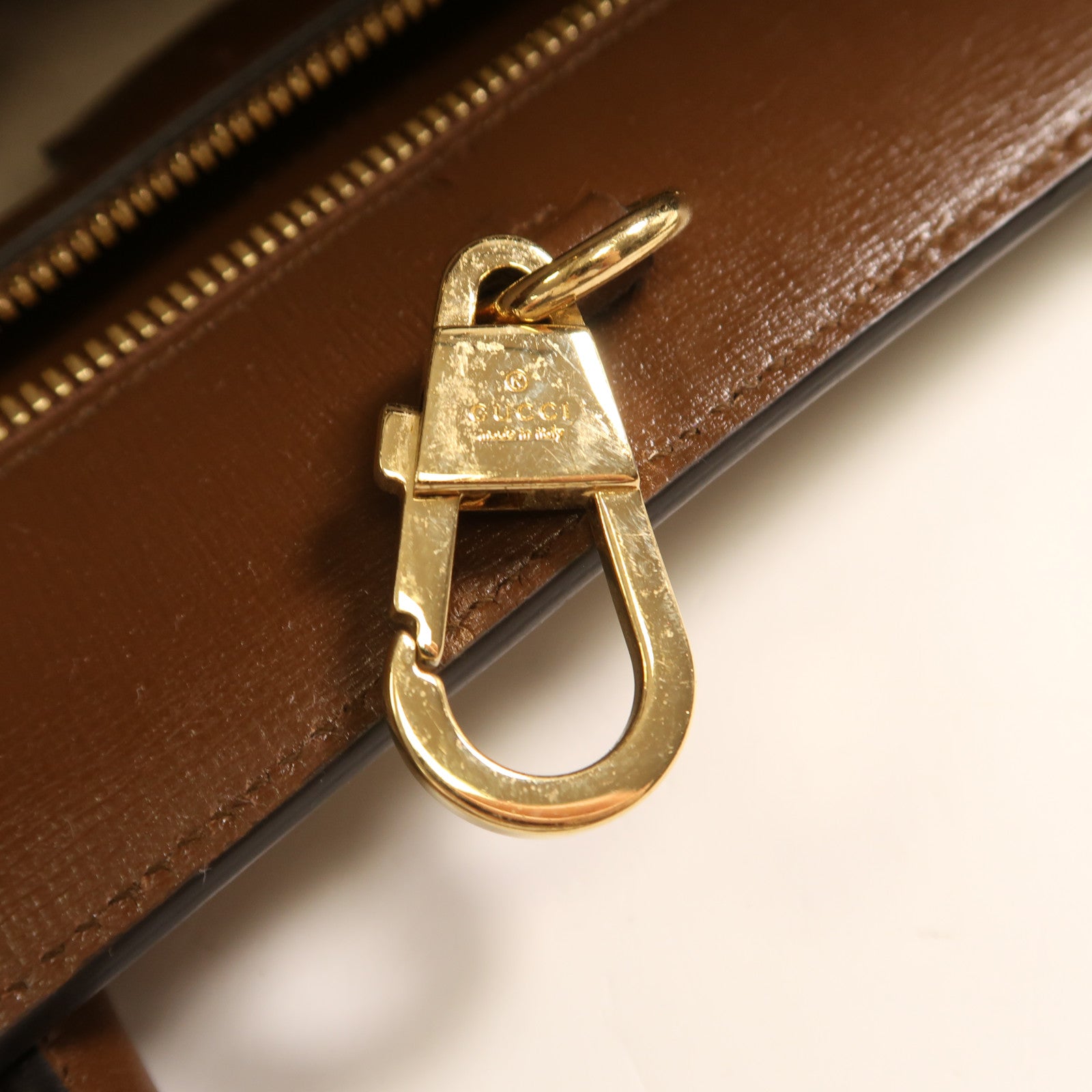 GUCCI 塗層帆布GG Supreme金扣手挽肩背兩用袋