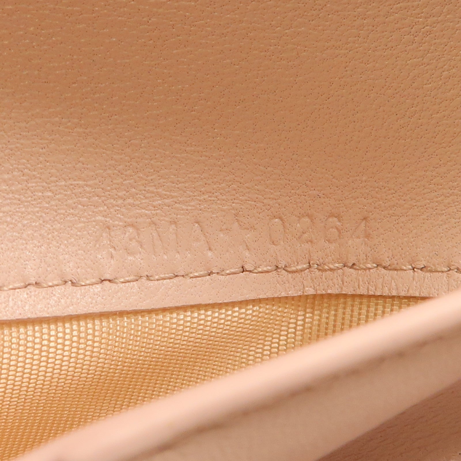 Dior 牛皮皮革Wallet金扣錢包