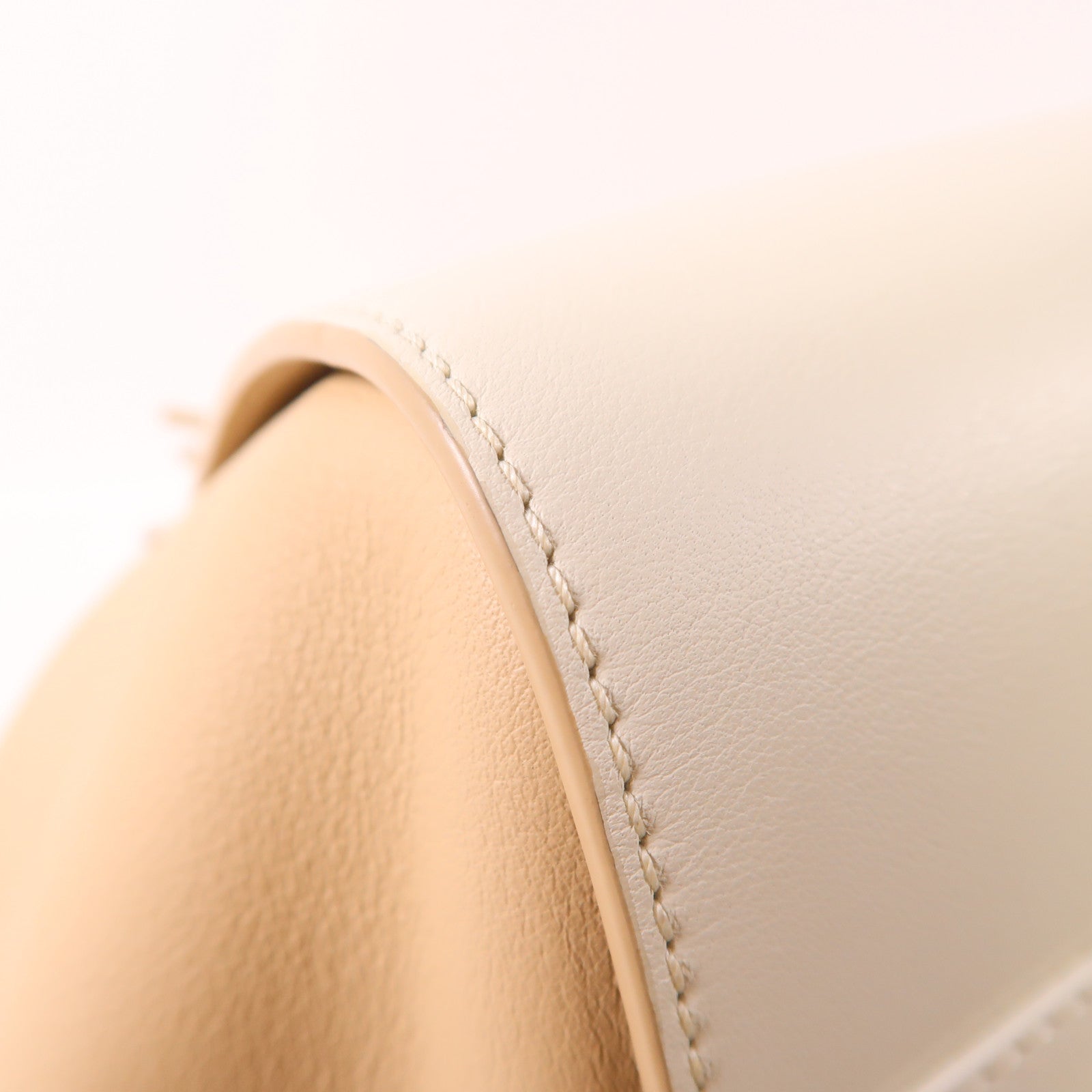 LOEWE 牛皮皮革Hammock Small金扣手挽肩背兩用袋