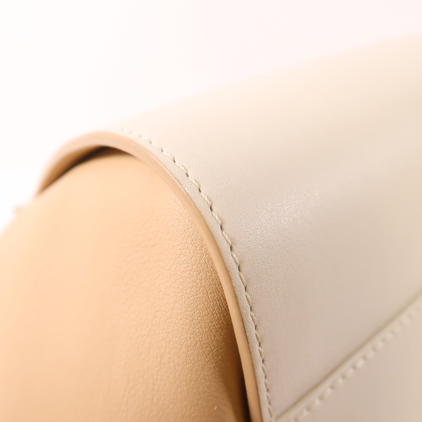 LOEWE 牛皮皮革Hammock Small金扣手挽肩背兩用袋