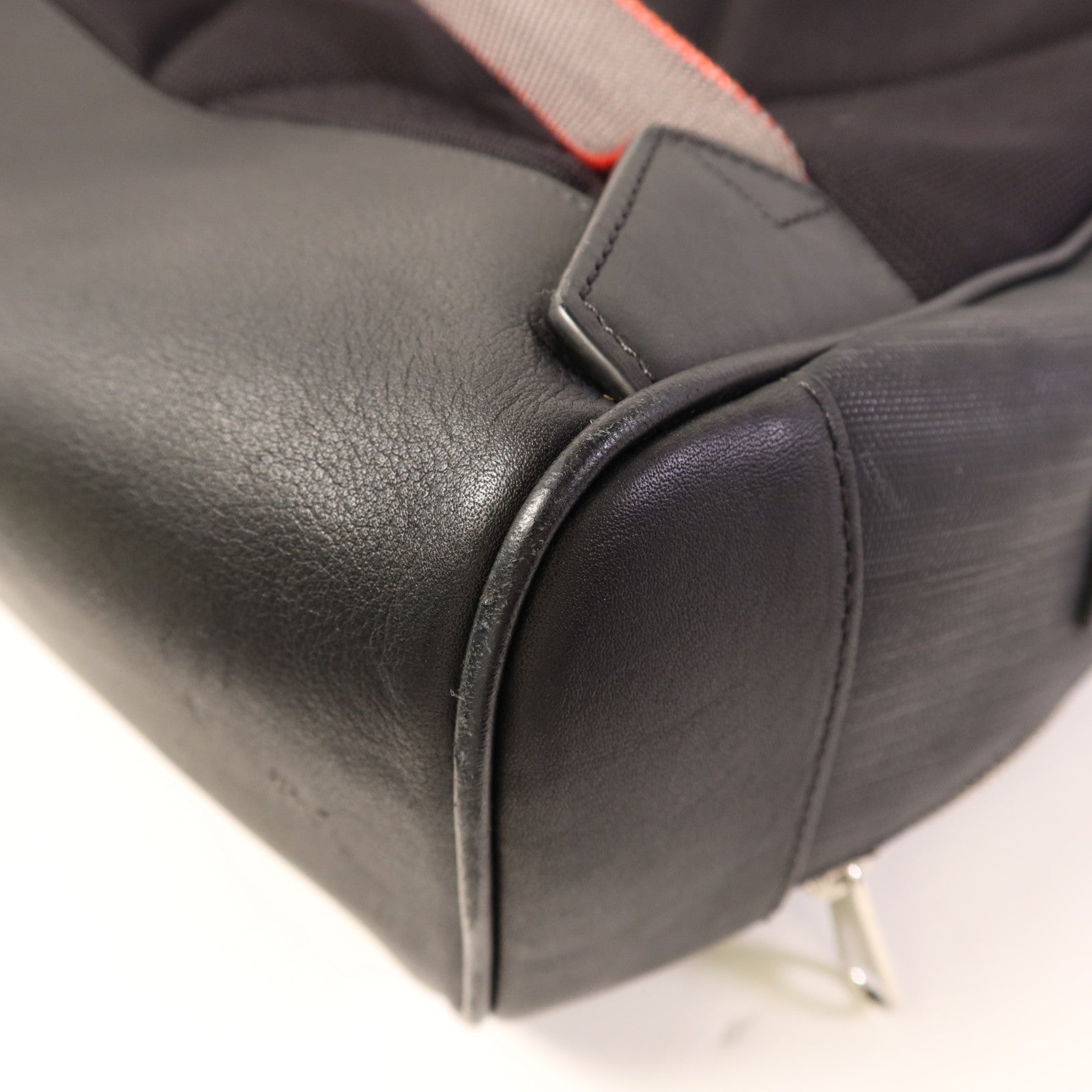 BURBERRY 牛皮皮革Backpack銀扣背包