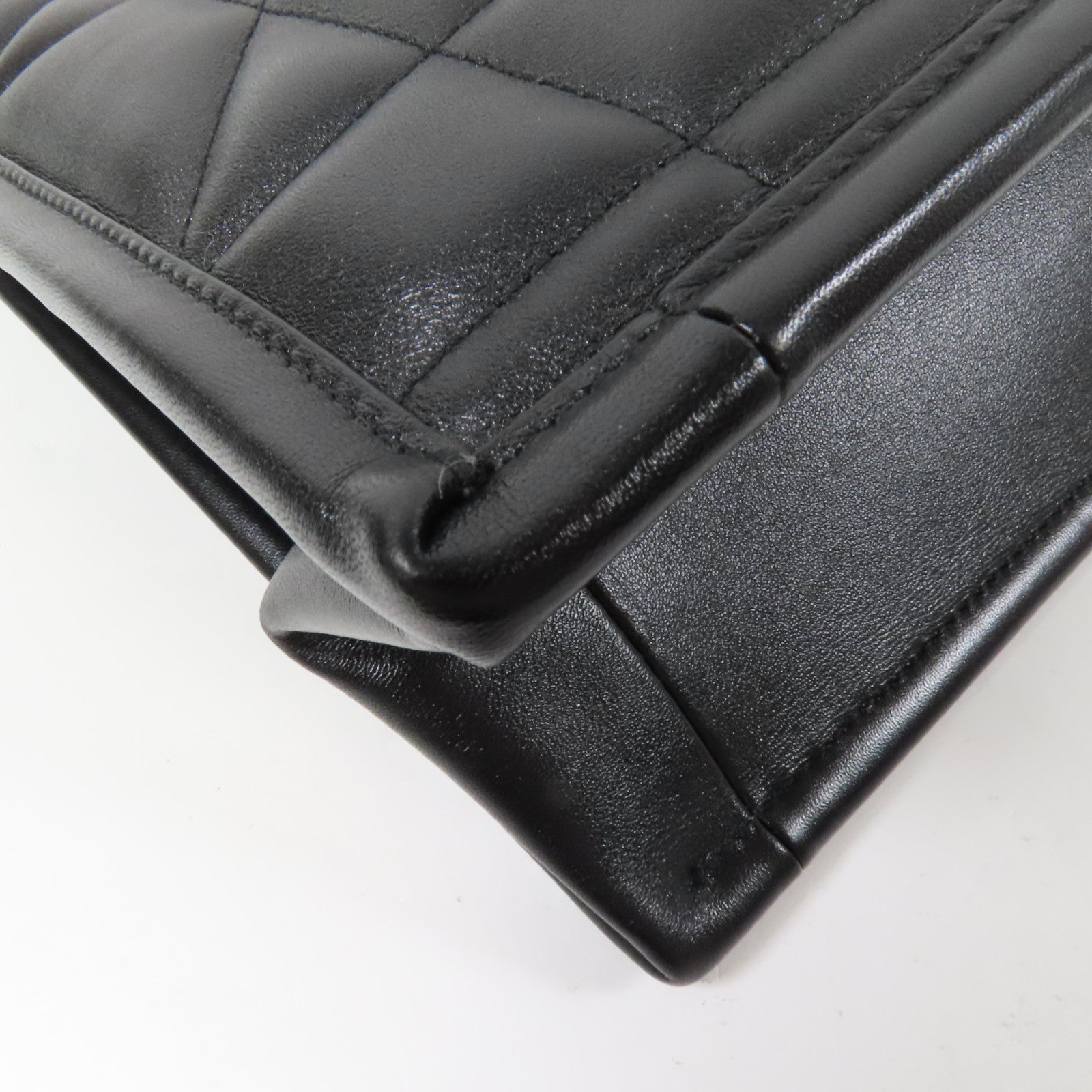 Dior 羊皮皮革Essential Tote Small金扣肩背袋