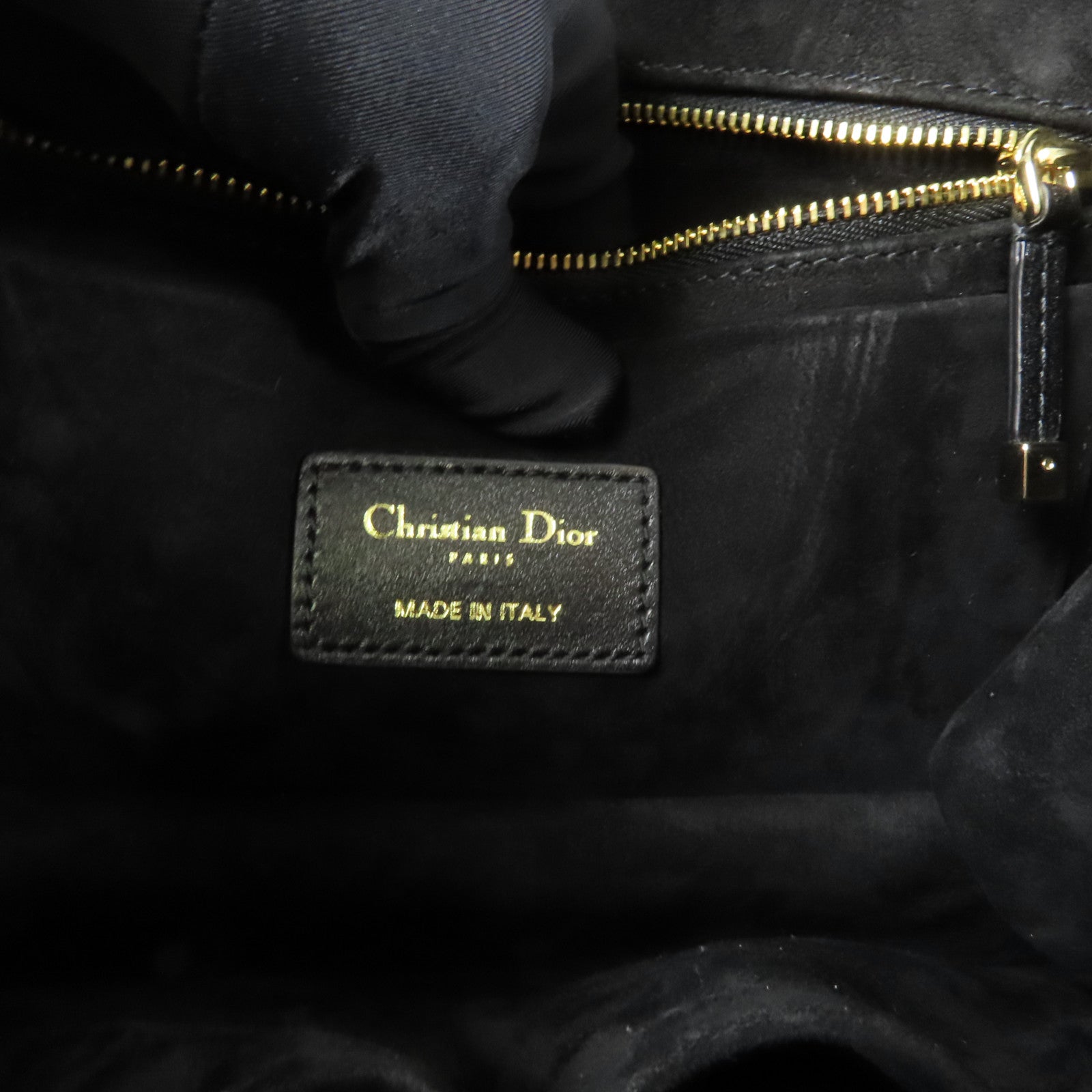 Dior 羊皮皮革Essential Tote Small金扣肩背袋