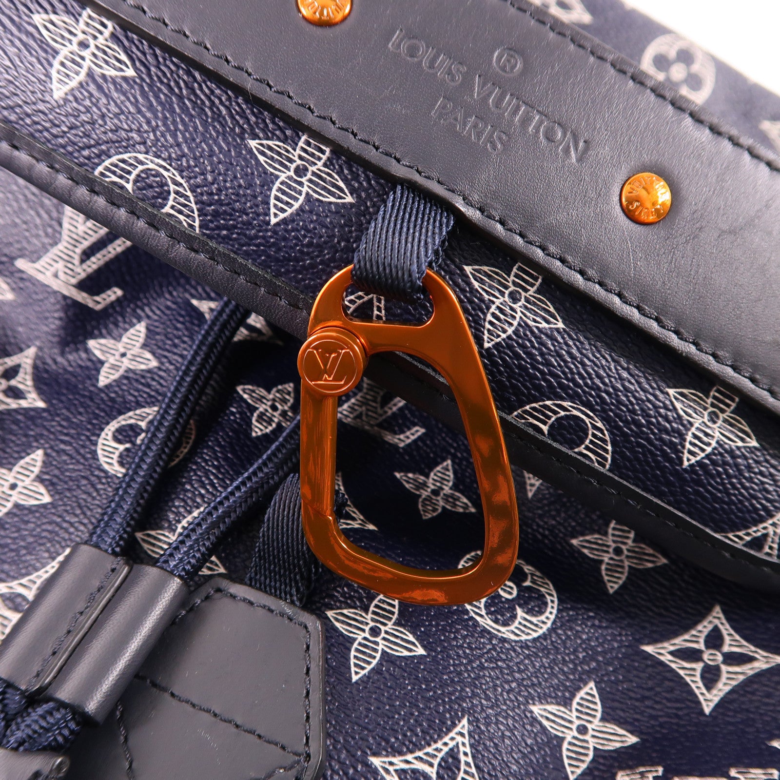 LOUIS VUITTON Monogram Ink Discovery背包