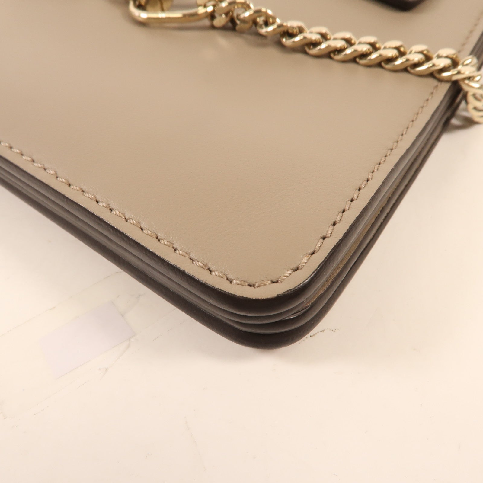 Chloe 牛皮皮革Faye Bag金扣肩背袋