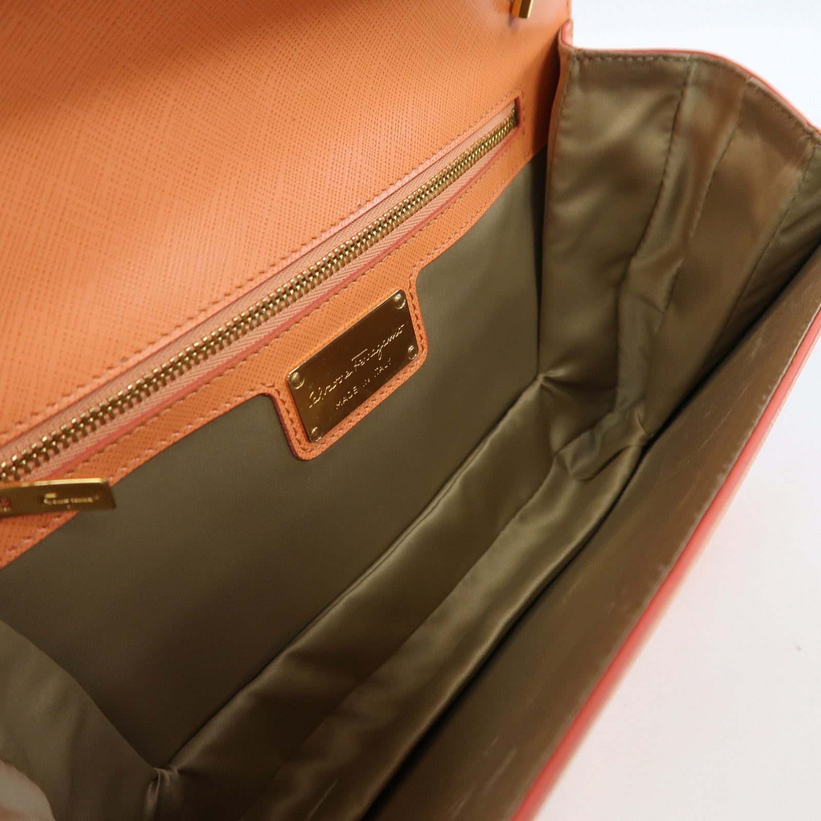 Salvatore Ferragamo 【激減優惠】牛皮皮革Chain Shoulder金扣鏈帶肩背袋橘粉色