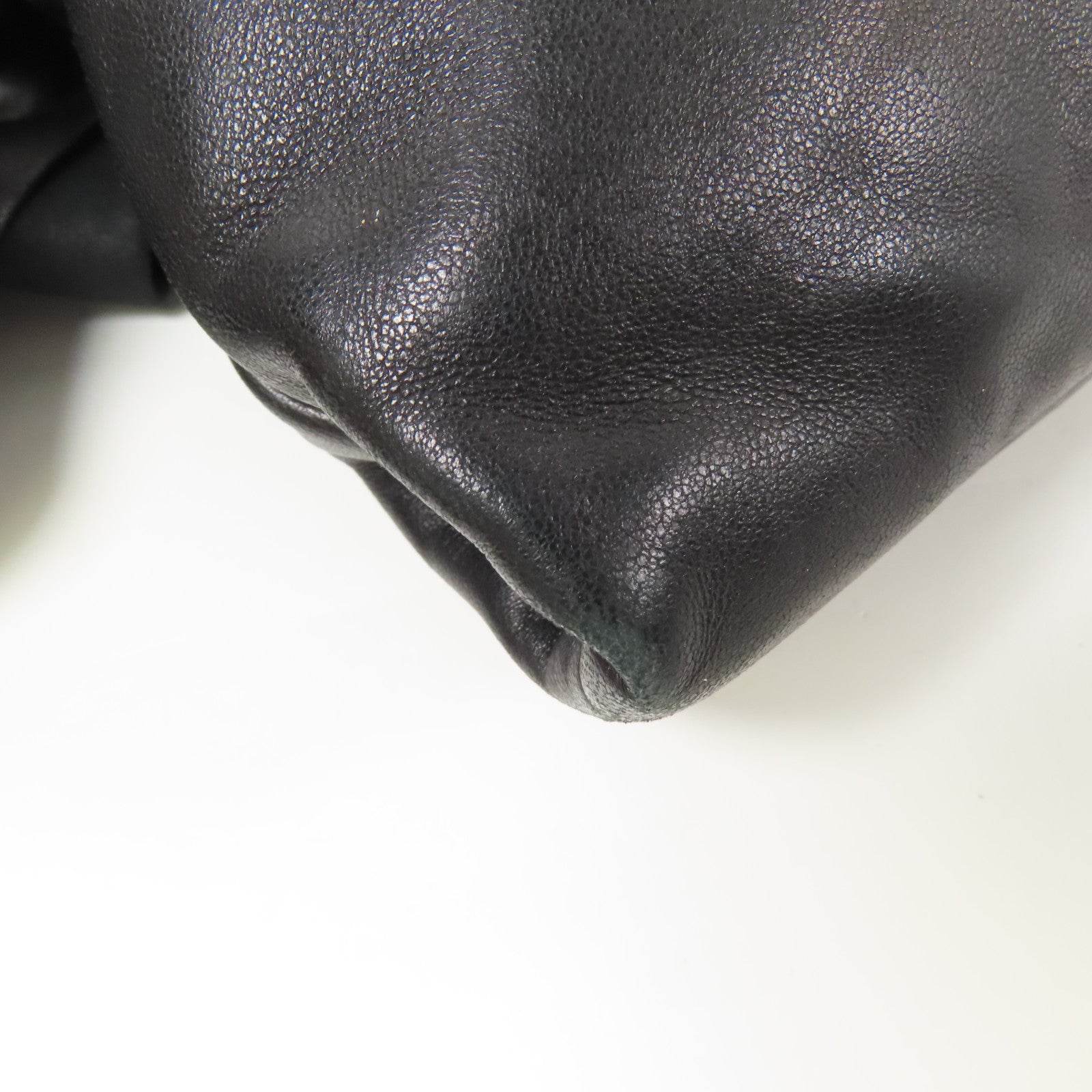 PRADA 皮革Nappa Antique金扣手拿包