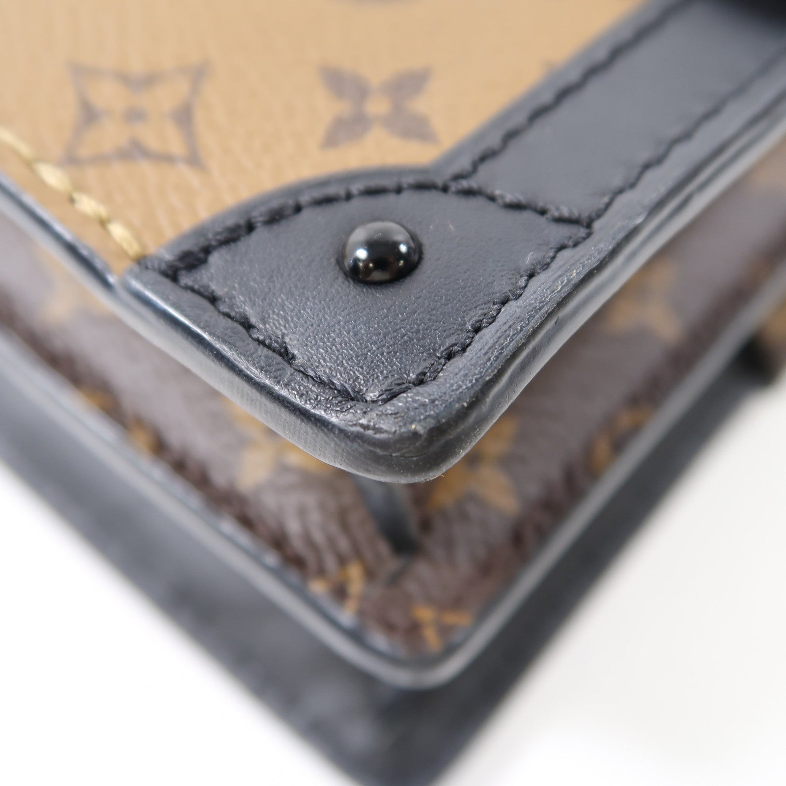 LOUIS VUITTON 【激減優惠】Monogram Trunk Clutch金扣肩背袋啡色