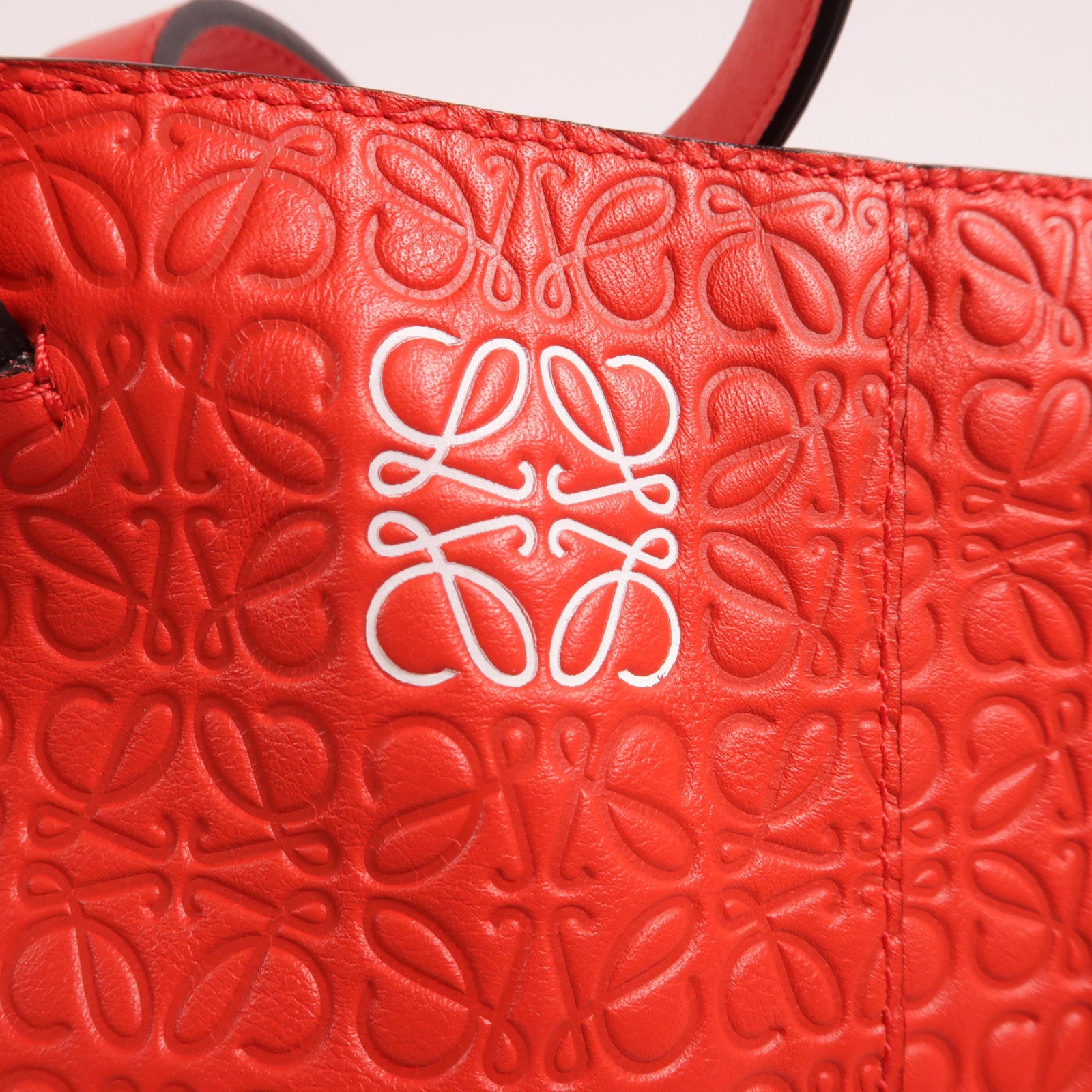 LOEWE 牛皮皮革T Shopper Tote手挽袋