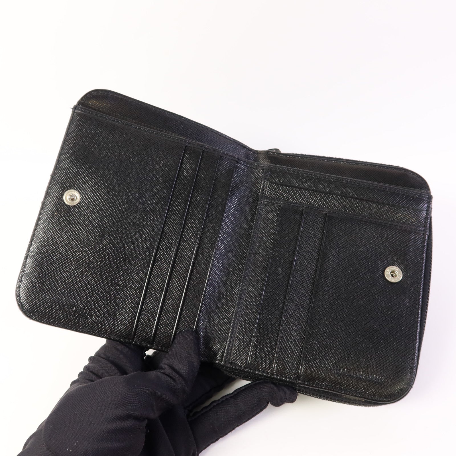 PRADA 尼龍Bifold Wallet銀扣錢包