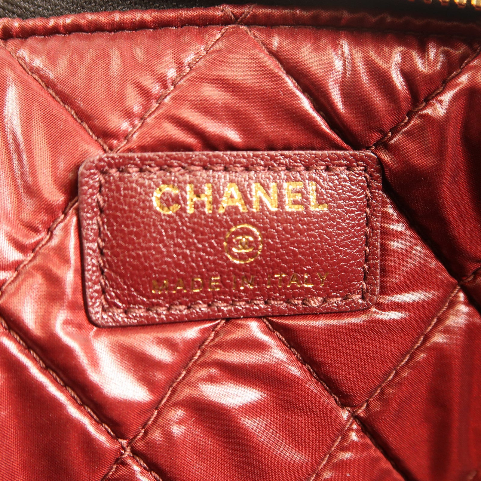 CHANEL CC GHW Pouch Lambskin Leather Black