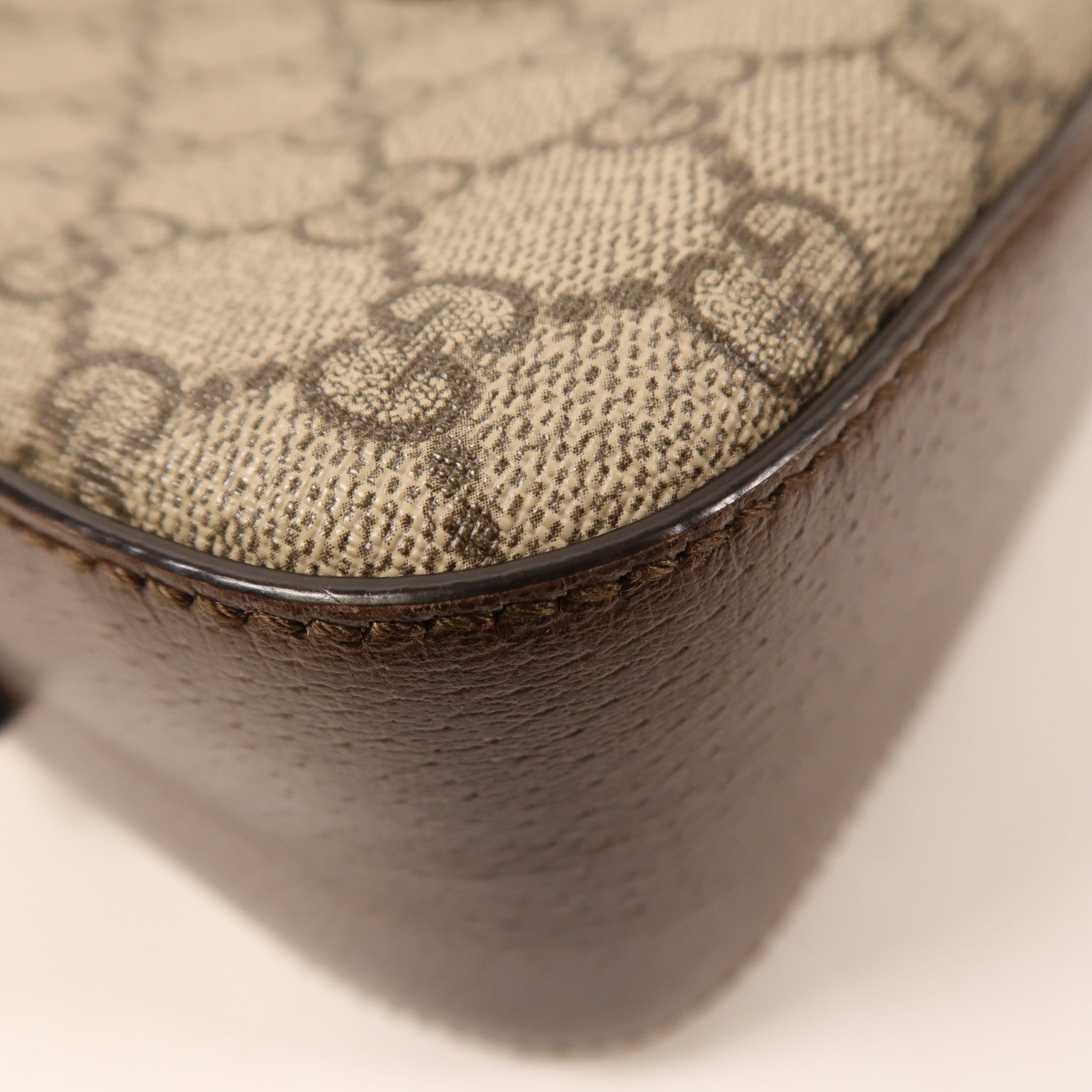 GUCCI 塗層帆布GG Supreme肩背袋