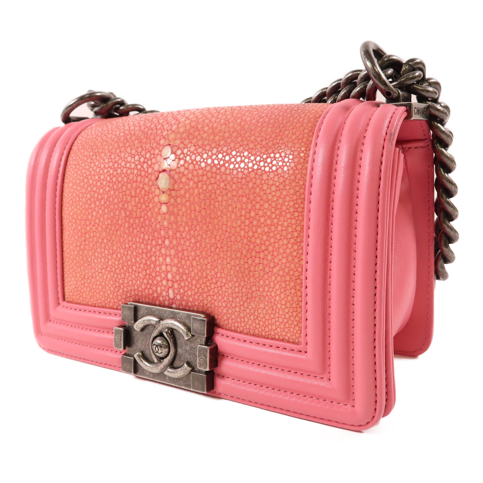 CHANEL 魔鬼魚皮革/牛皮皮革Boy 20鏈帶肩背袋