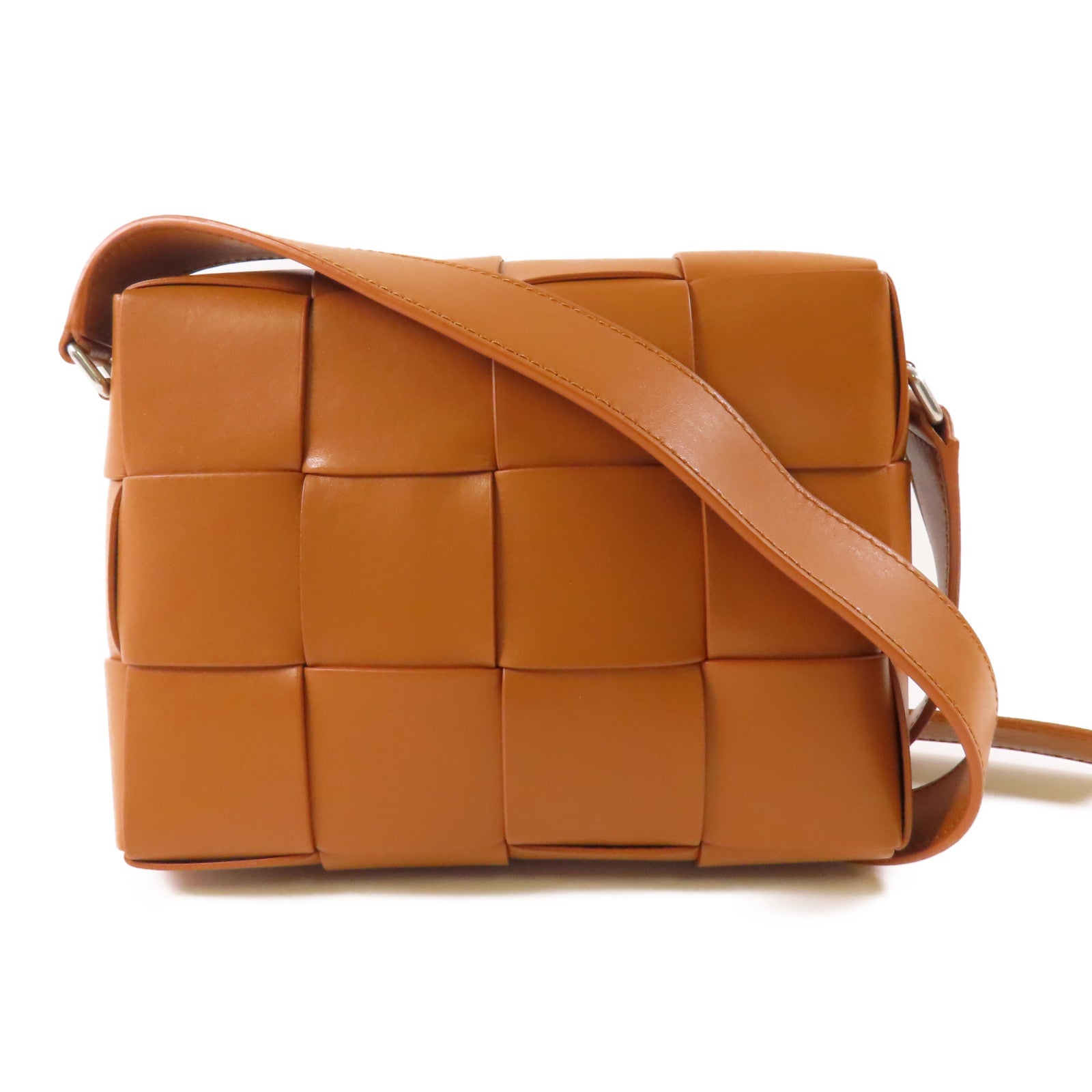 BOTTEGA VENETA 羊皮皮革Cassette銀扣肩背袋