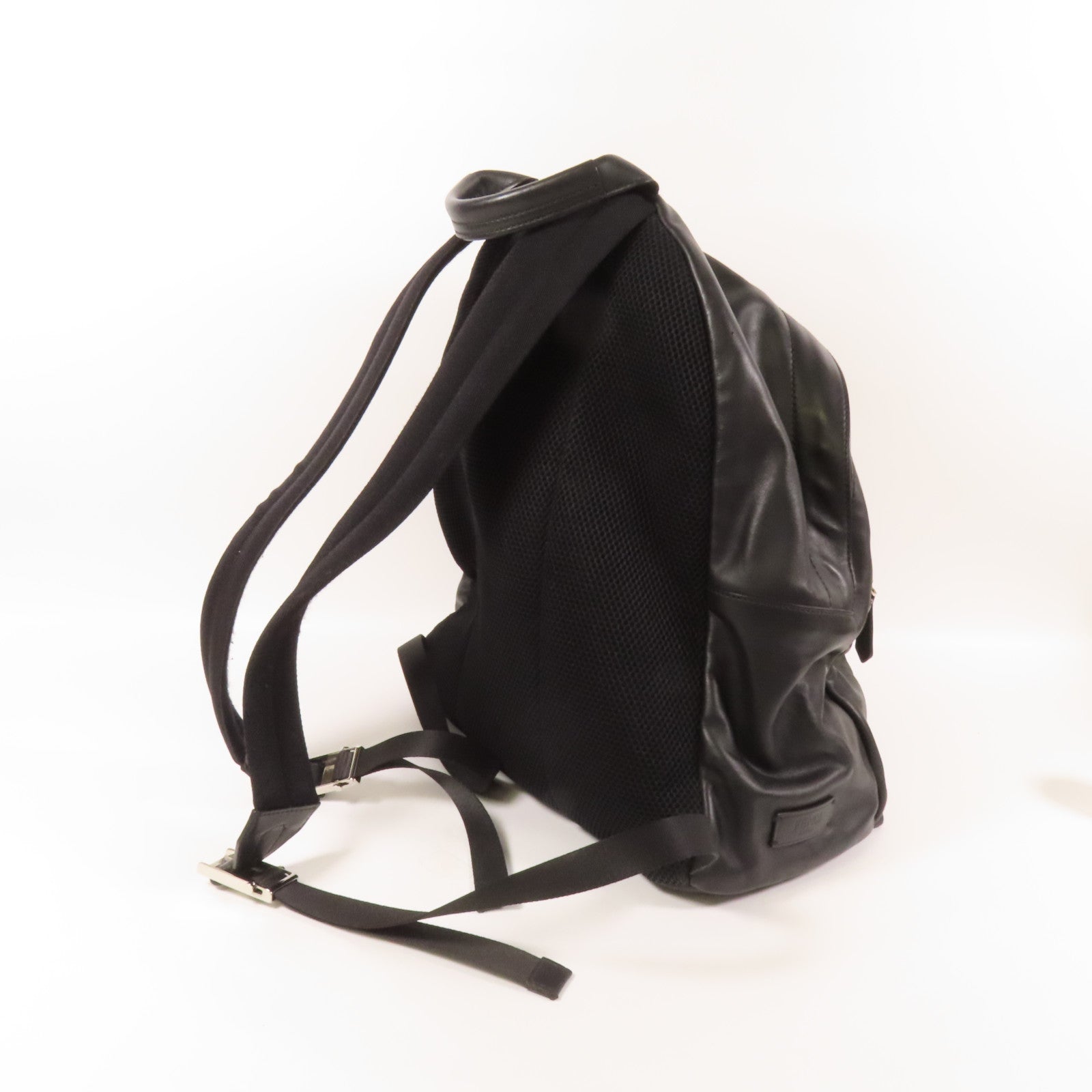 FENDI 牛皮皮革Backpack銀扣背包