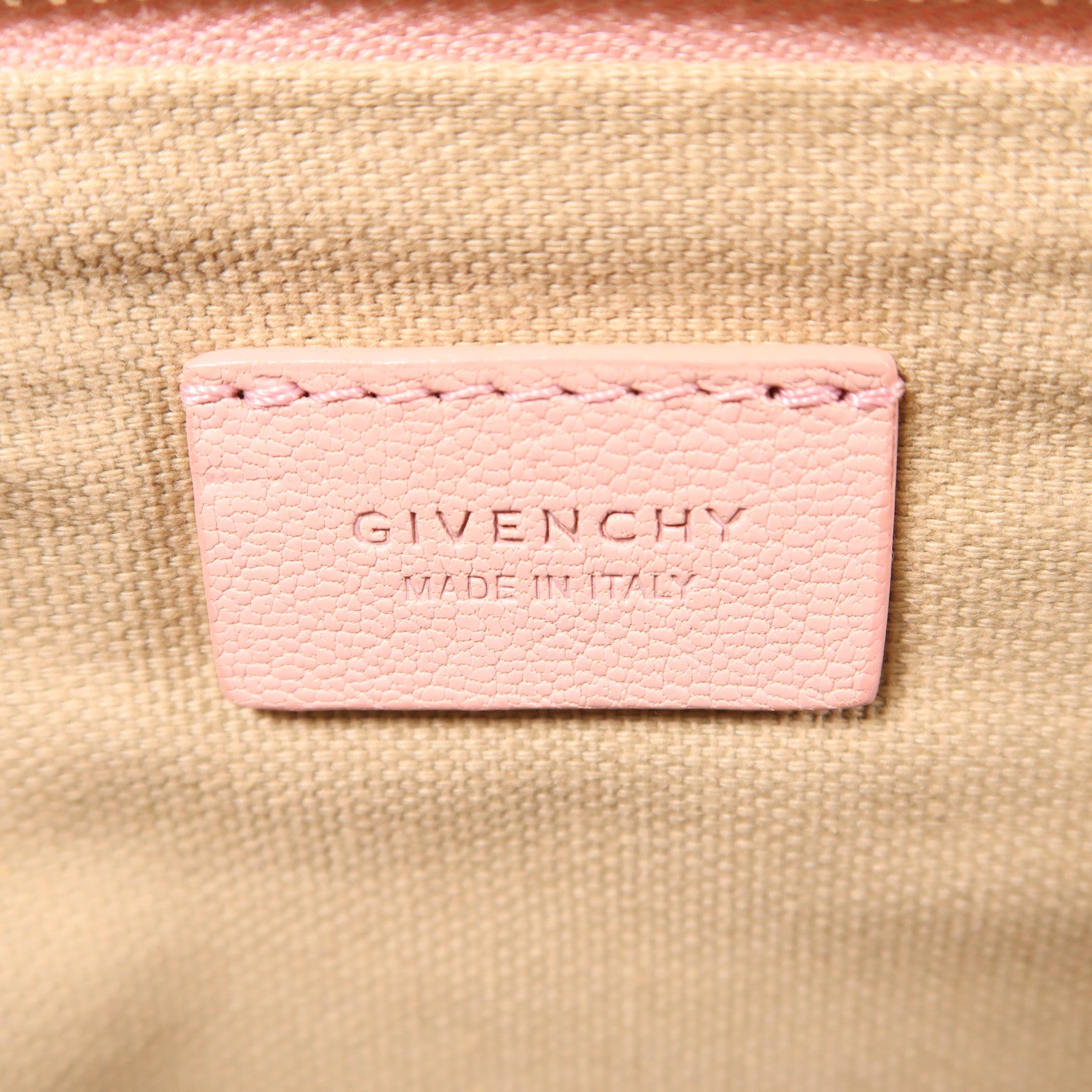 GIVENCHY 牛皮皮革Clutch銀扣手拿包