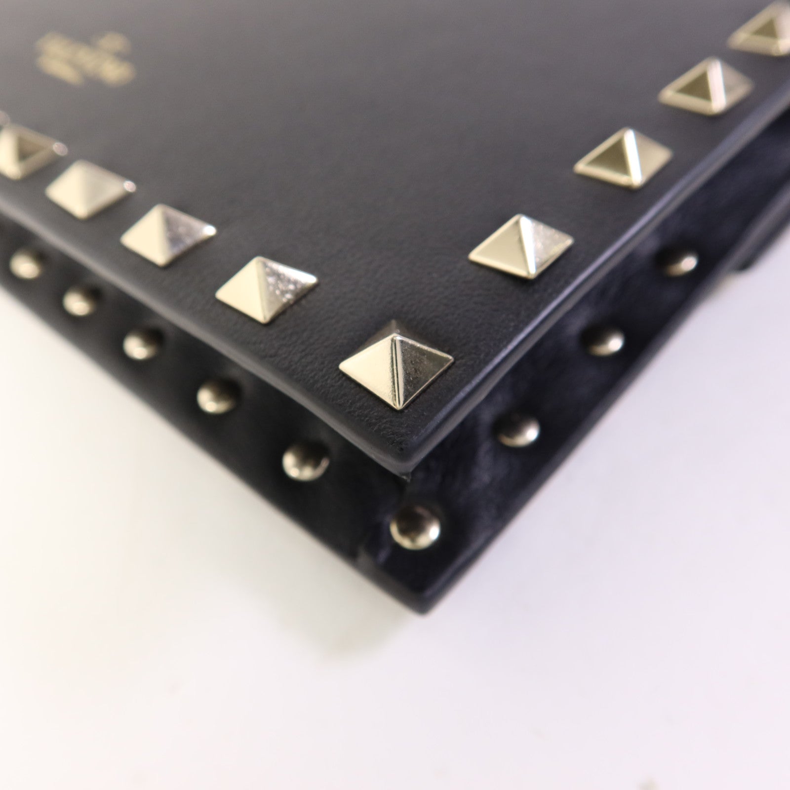 Valentino 牛皮皮革Chain Shoulder Bag金扣鏈帶肩背袋