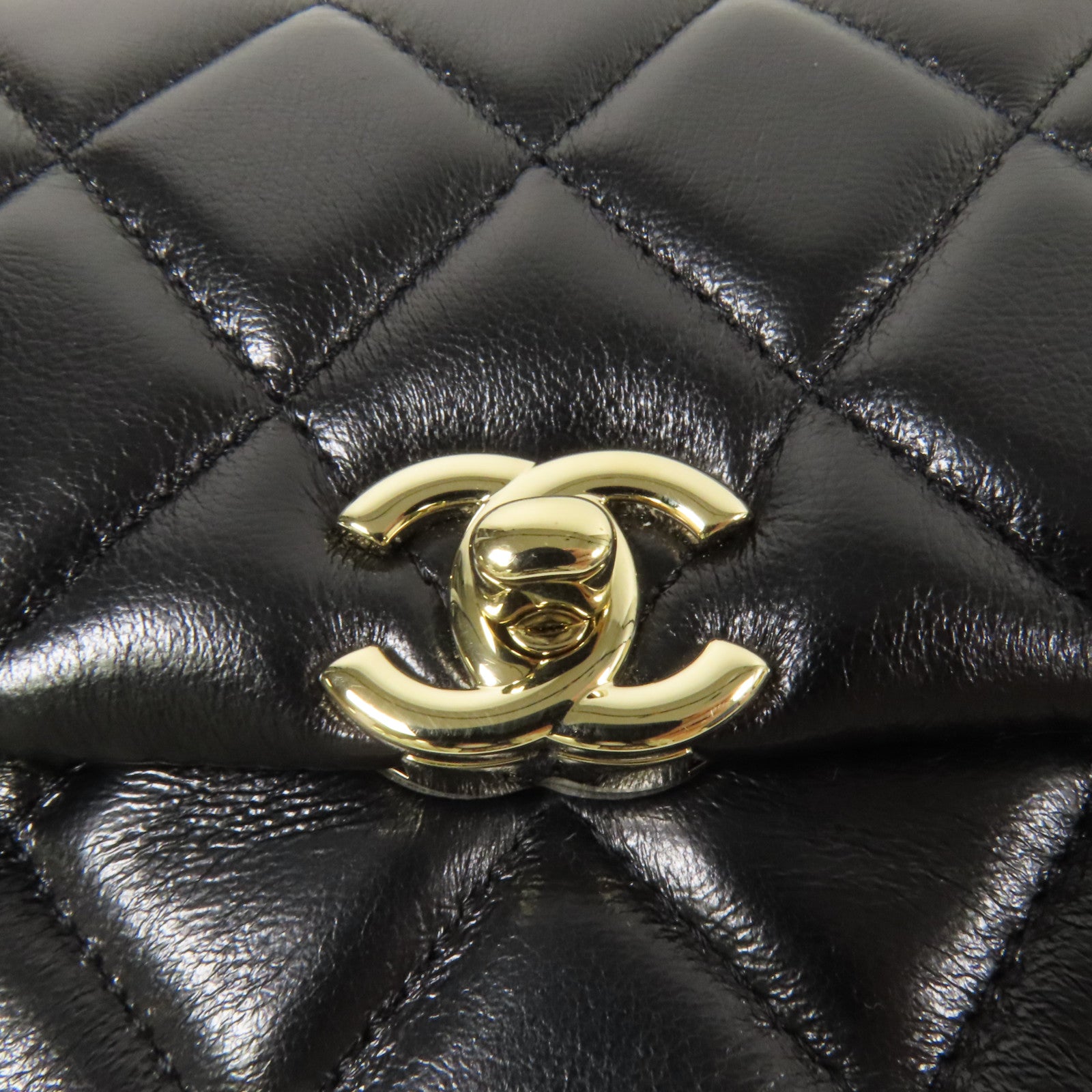 CHANEL 牛皮皮革Chain Shoulder金扣肩背袋