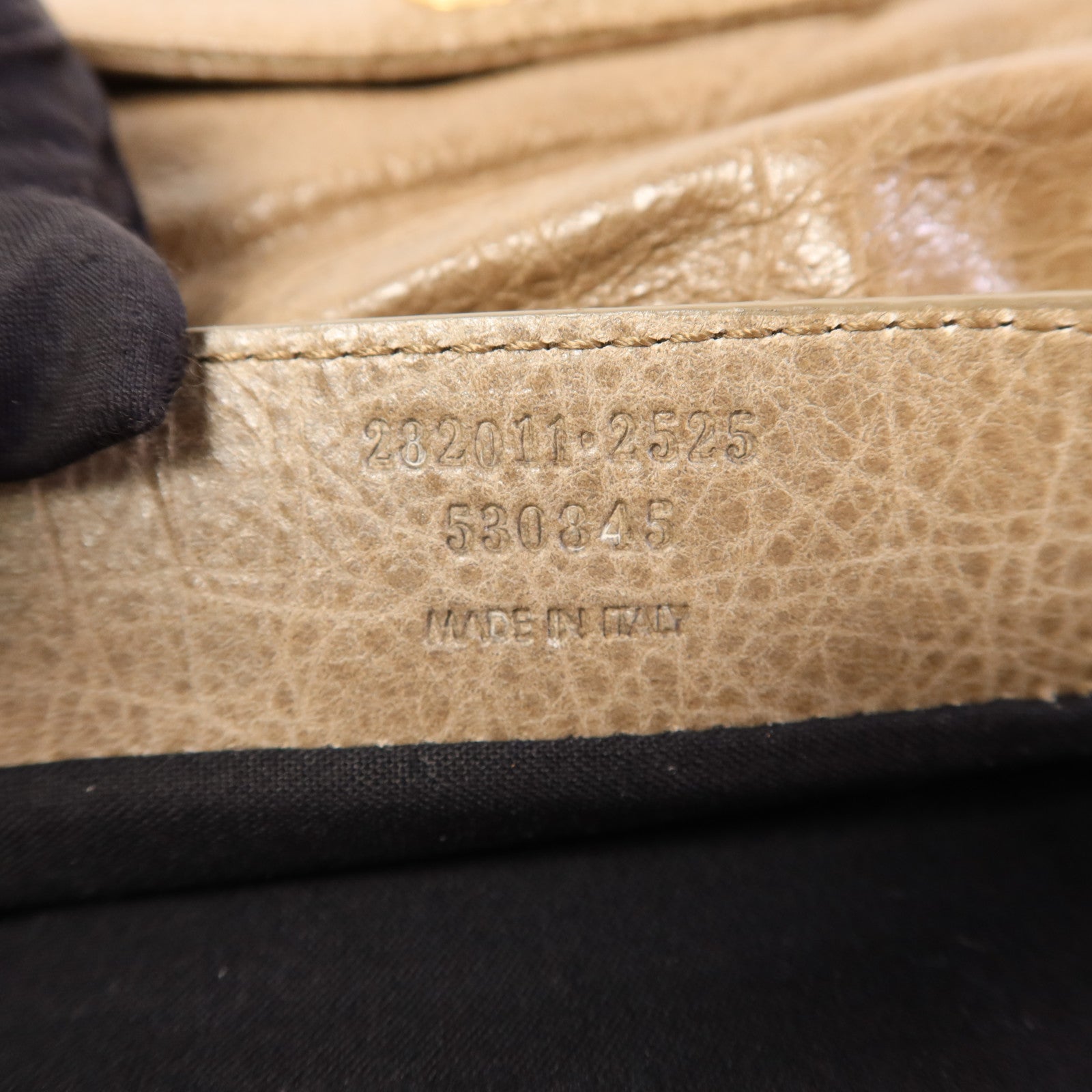 BALENCIAGA 羊皮皮革Clutch金扣手拿包